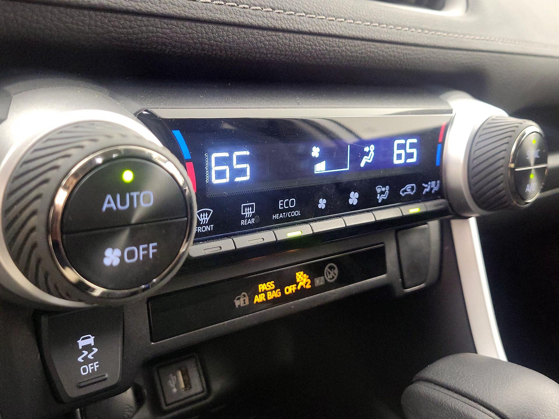 Thumbnail: 2024 Toyota RAV4 - 16