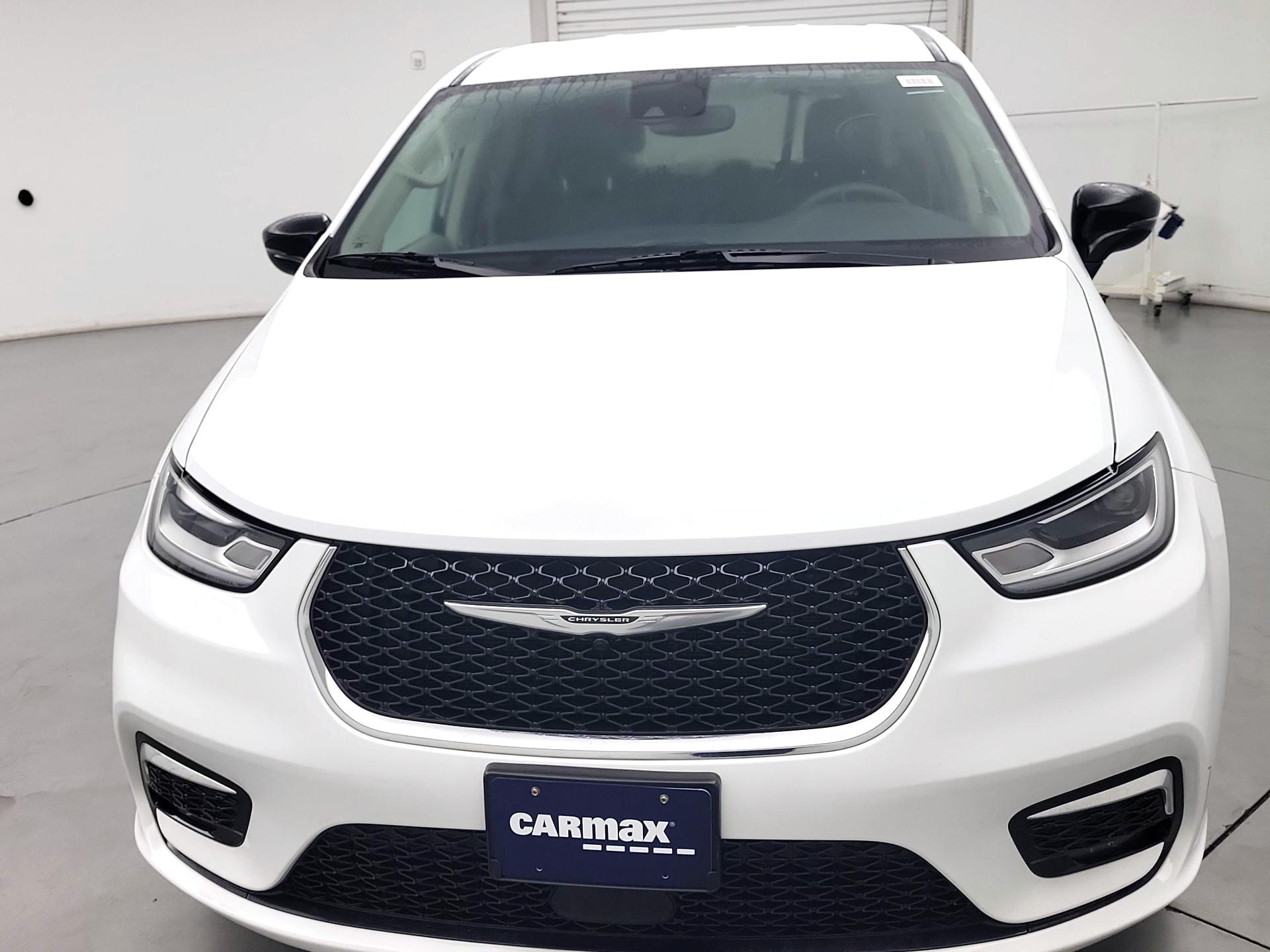 Thumbnail: 2024 Chrysler Pacifica - 2