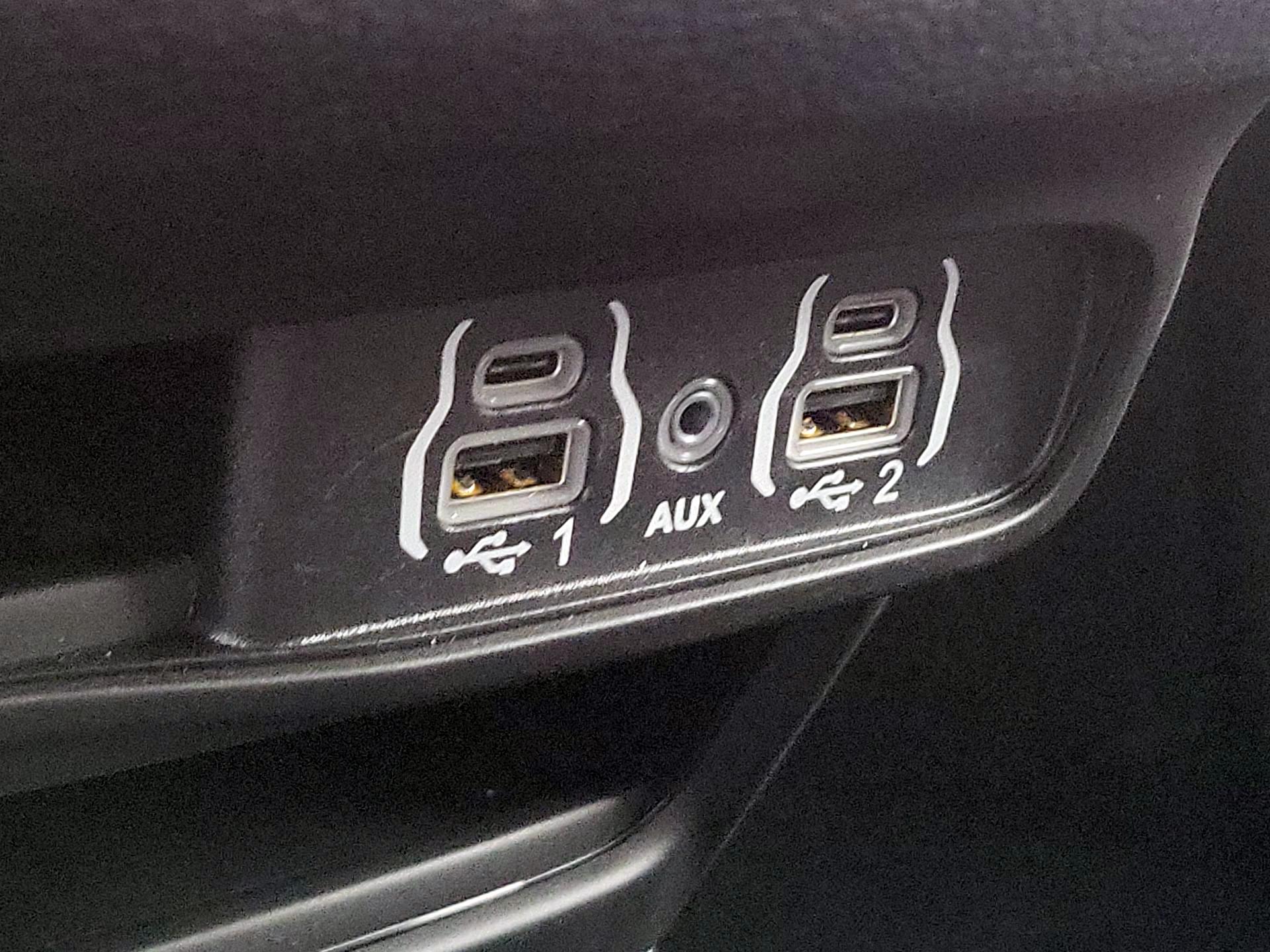 Thumbnail: 2025 Chrysler Pacifica - 18