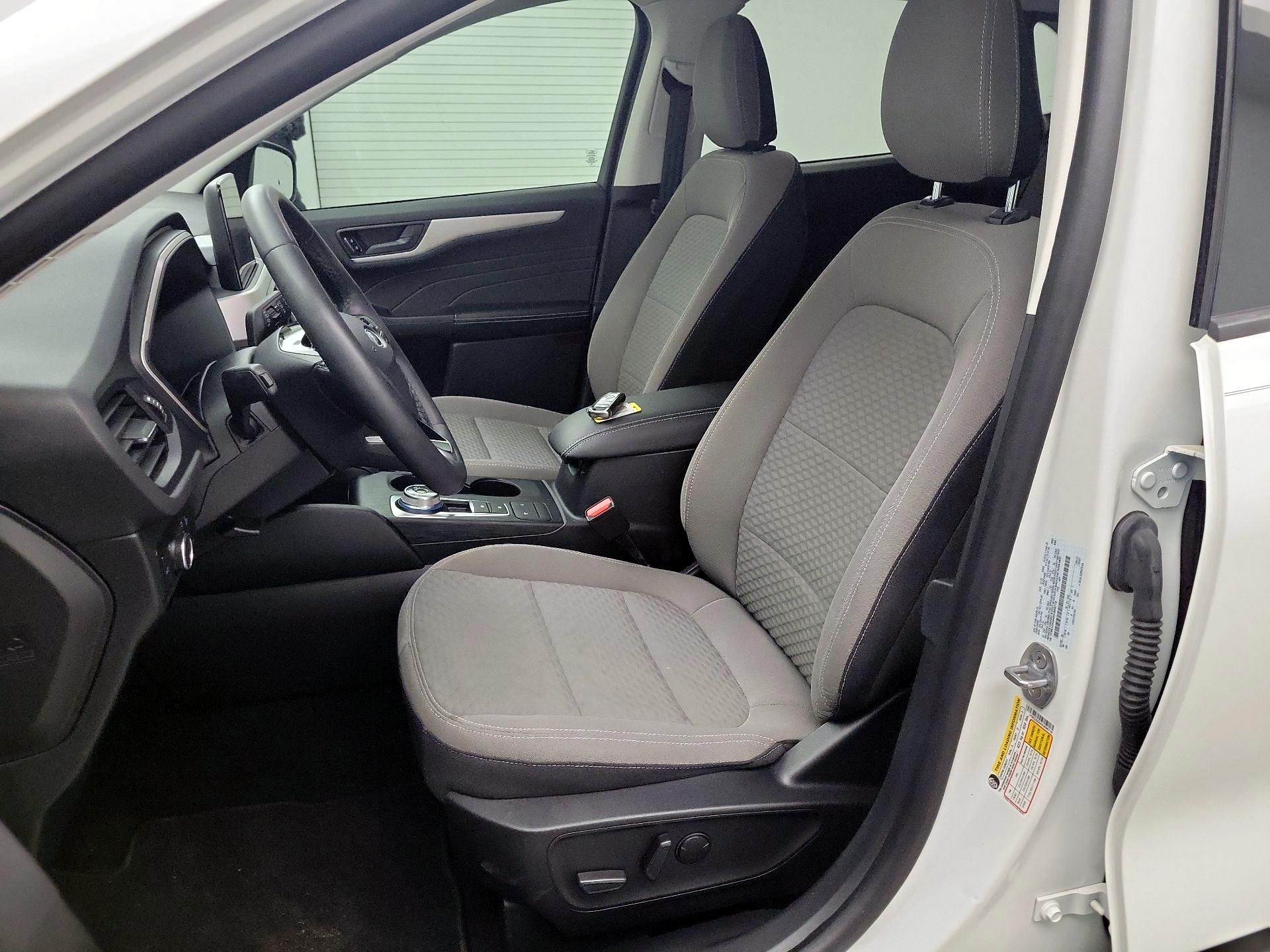 Thumbnail: 2022 Ford Escape - 11