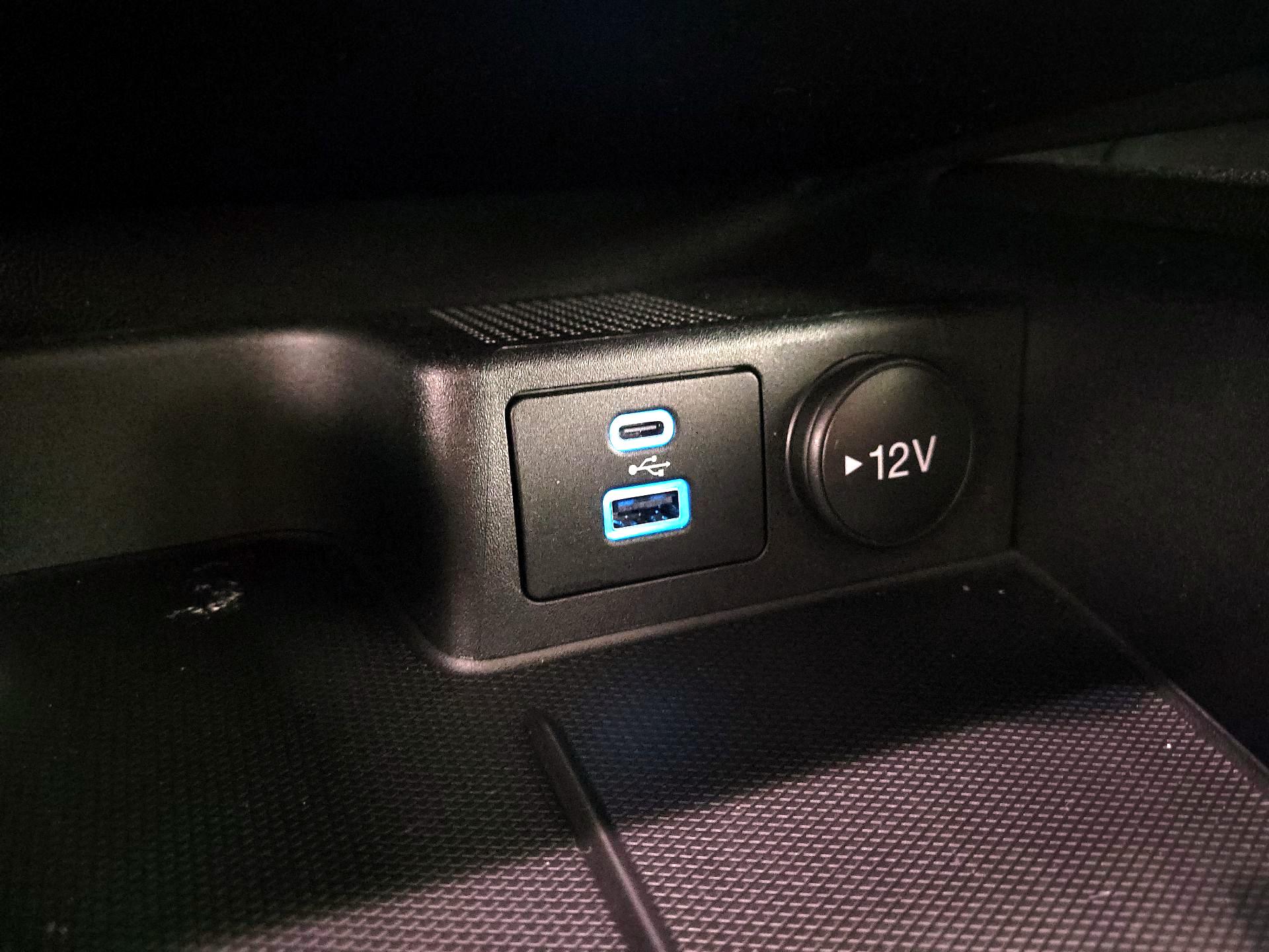 Thumbnail: 2022 Ford Escape - 19