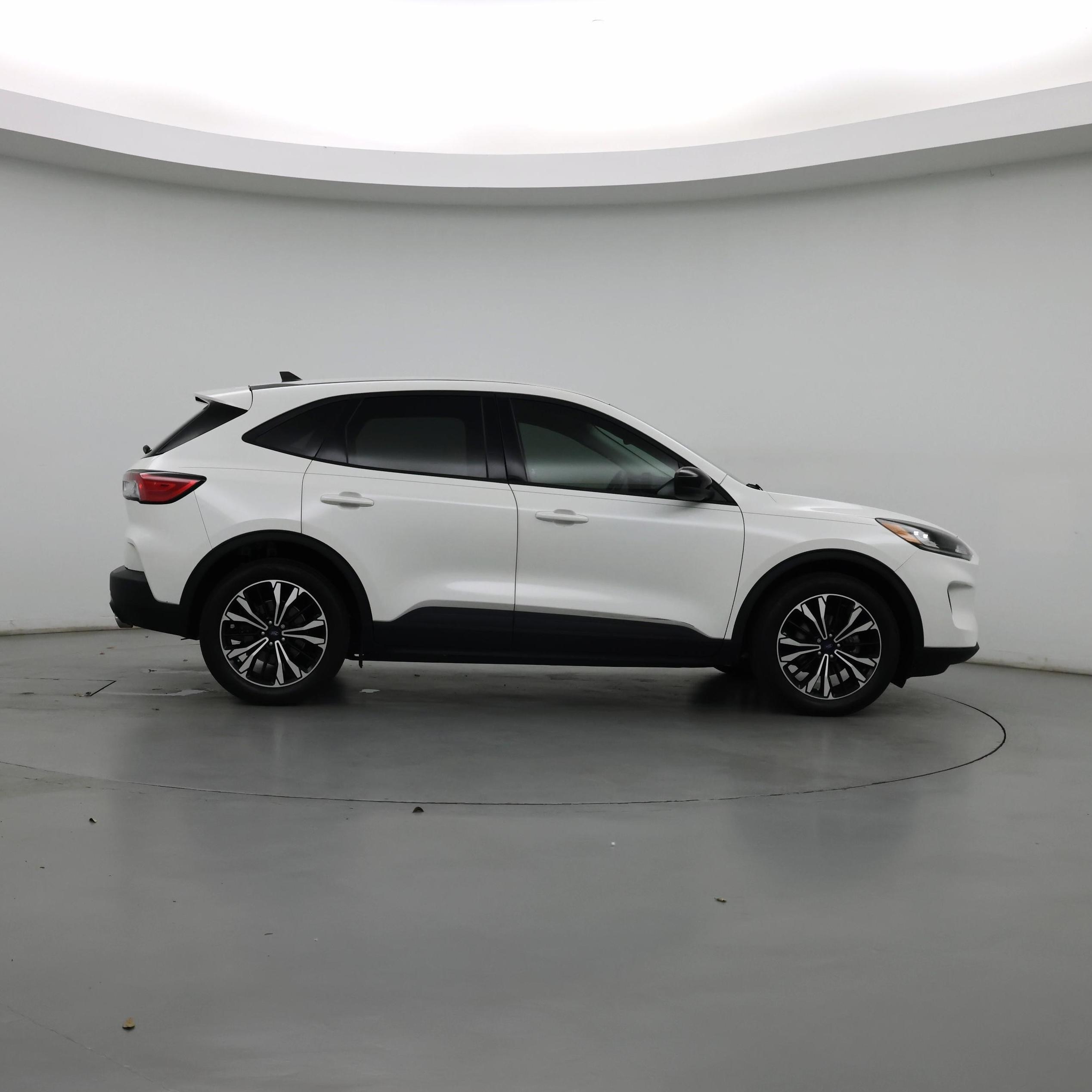 Thumbnail: 2022 Ford Escape - 7