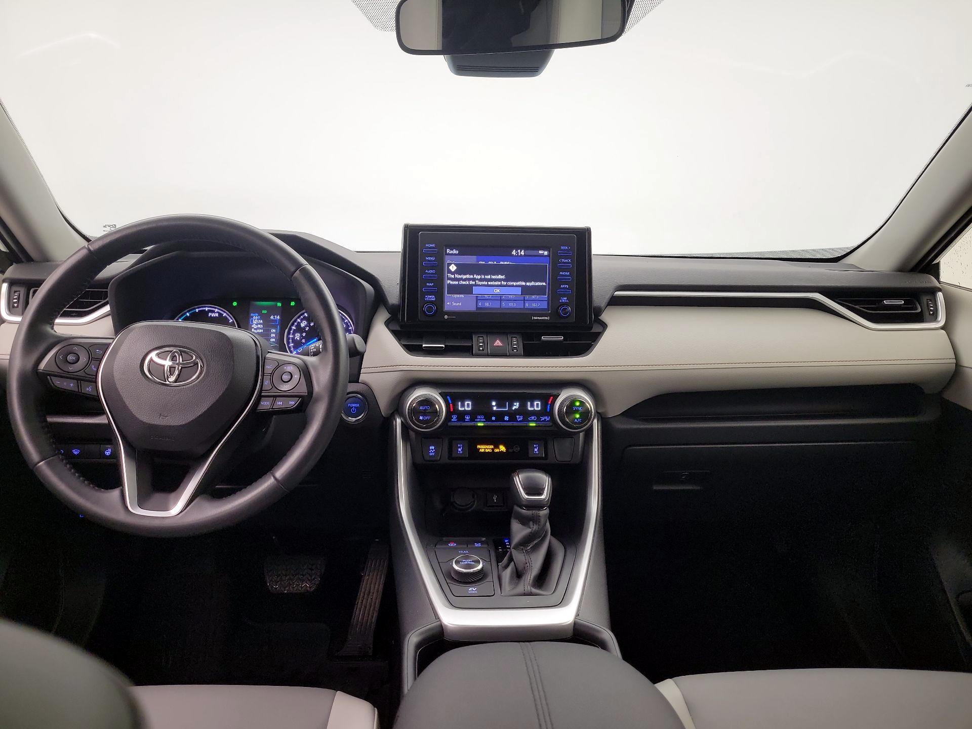 Thumbnail: 2022 Toyota RAV4 - 9