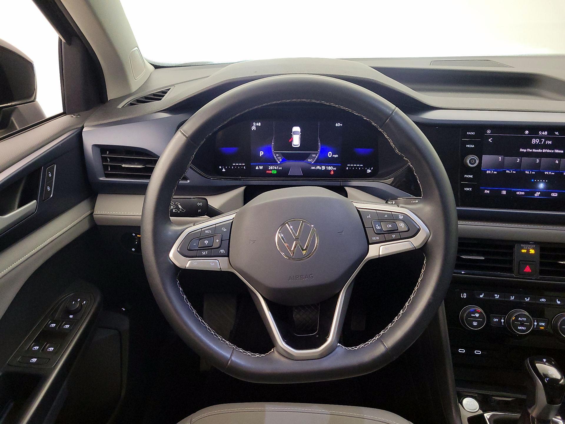 Thumbnail: 2024 Volkswagen Taos - 10