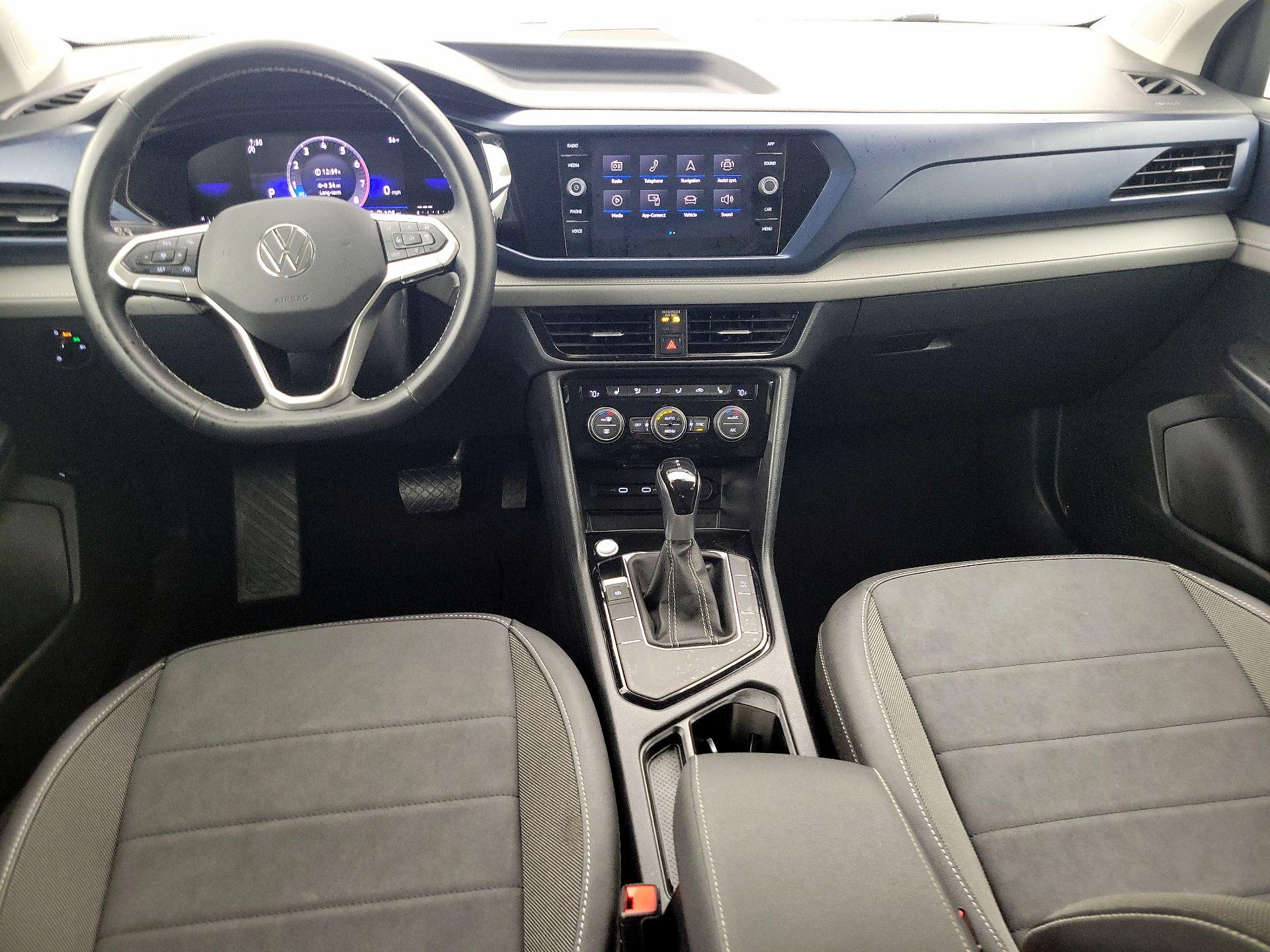 Thumbnail: 2024 Volkswagen Taos - 9