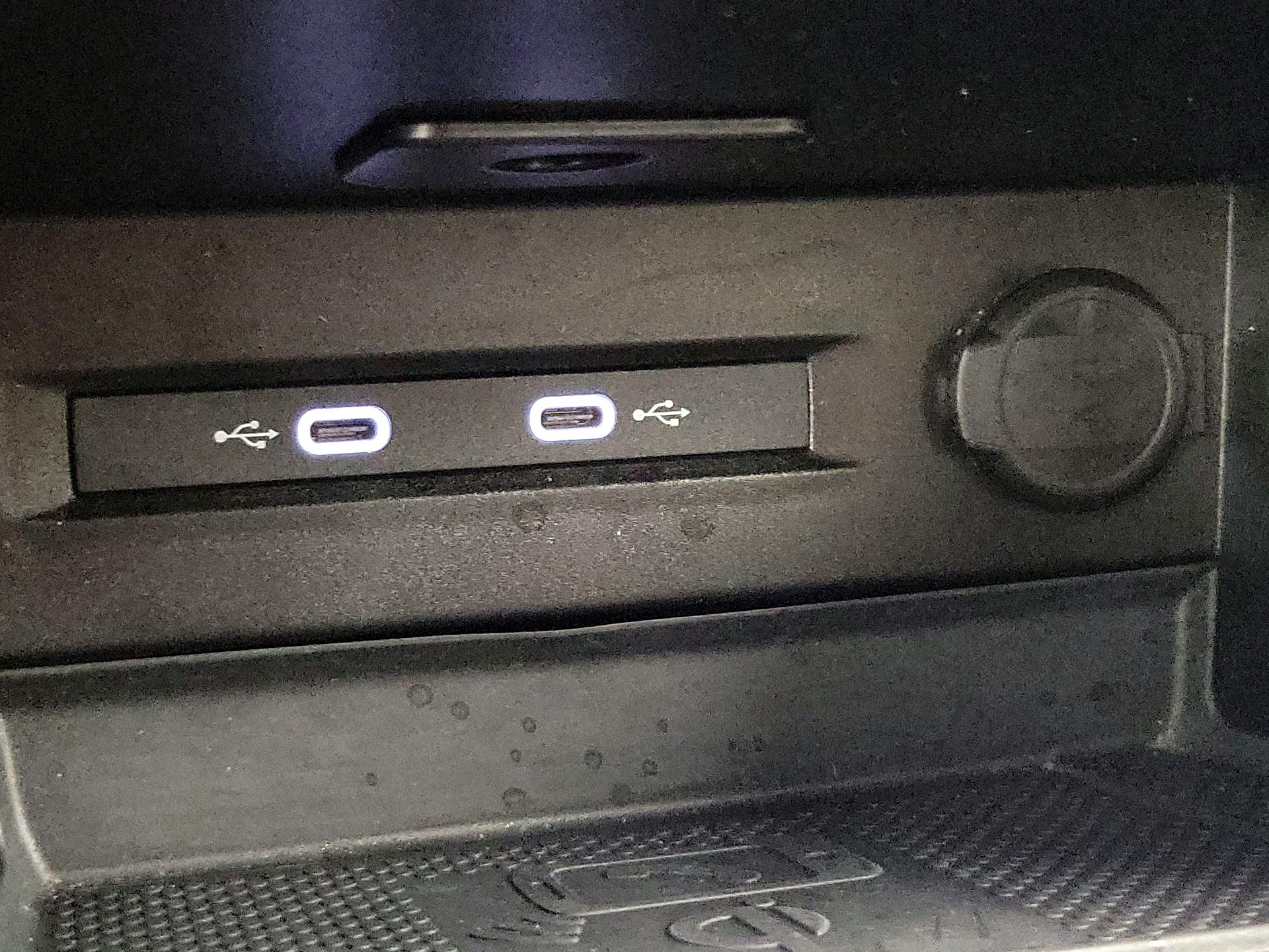 Thumbnail: 2024 Volkswagen Taos - 18