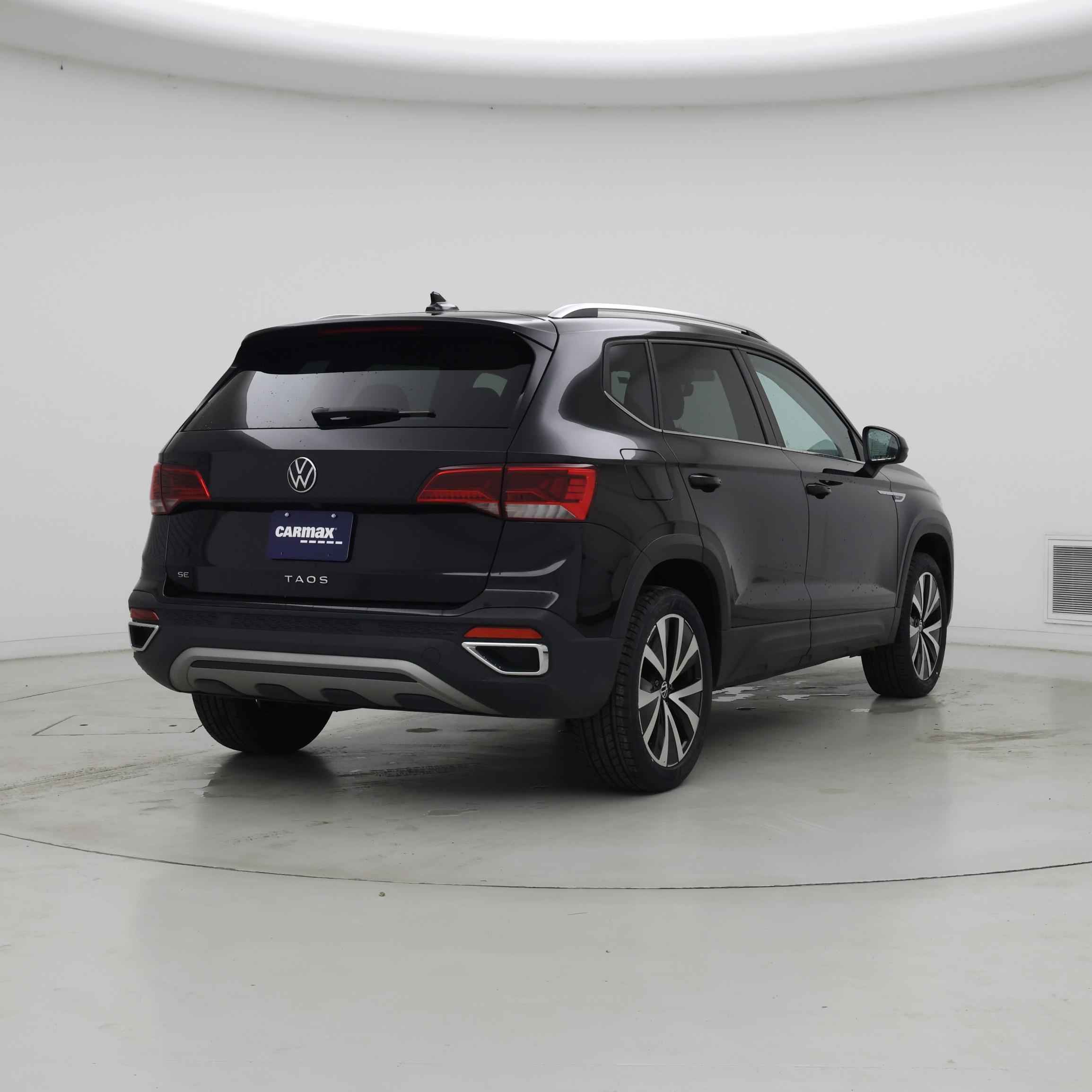 Thumbnail: 2024 Volkswagen Taos - 8