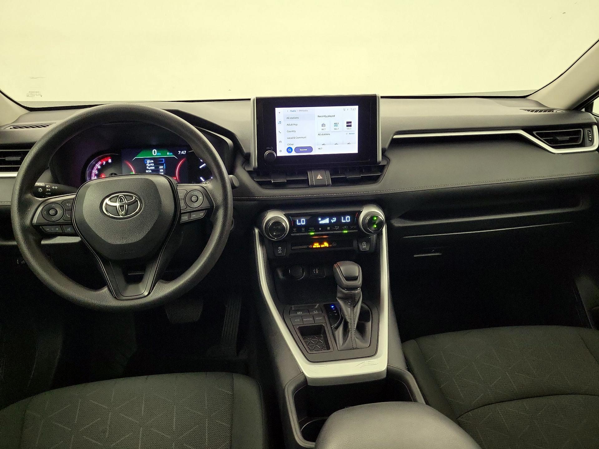 Thumbnail: 2024 Toyota RAV4 - 8