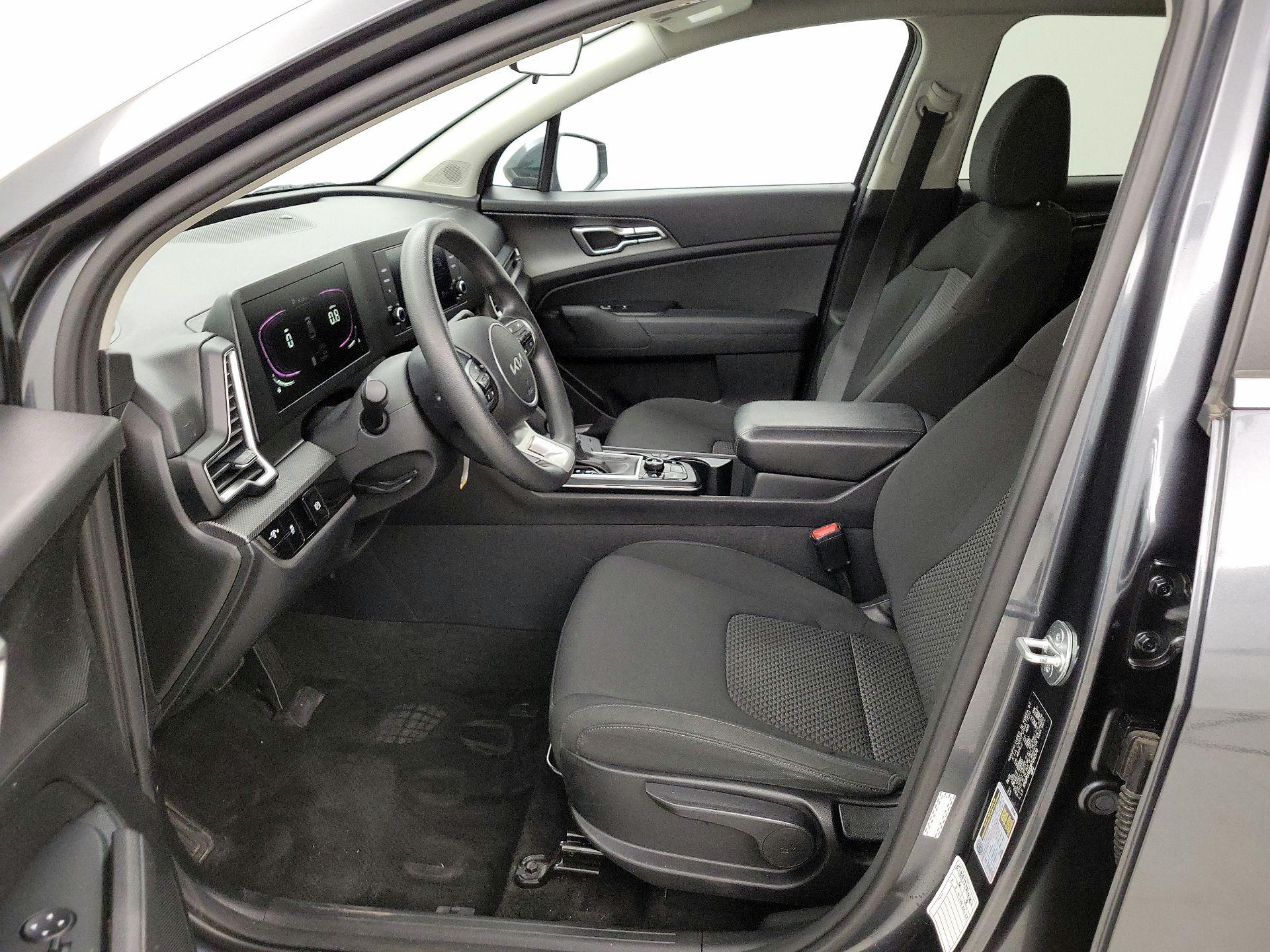 Thumbnail: 2023 Kia Sportage - 11