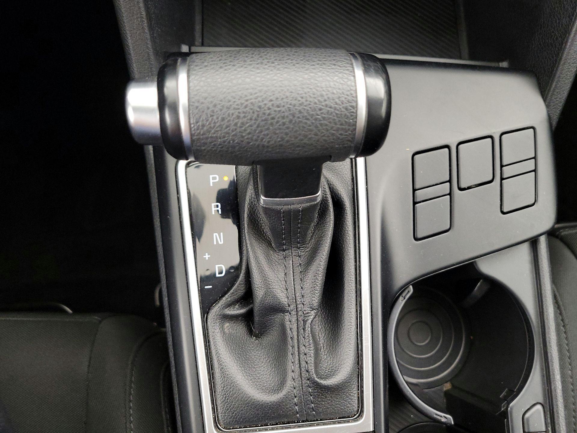 Thumbnail: 2023 Kia Sportage - 17