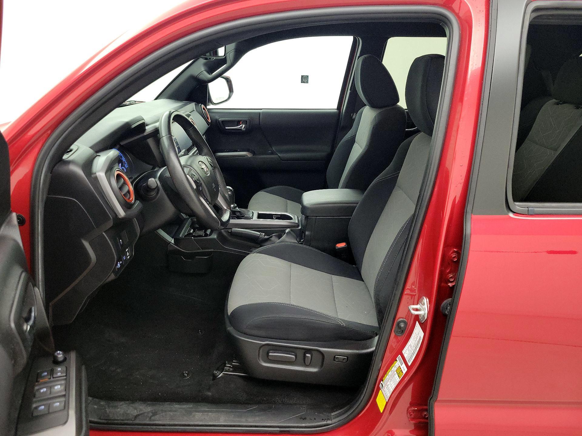 Thumbnail: 2023 Toyota Tacoma - 11