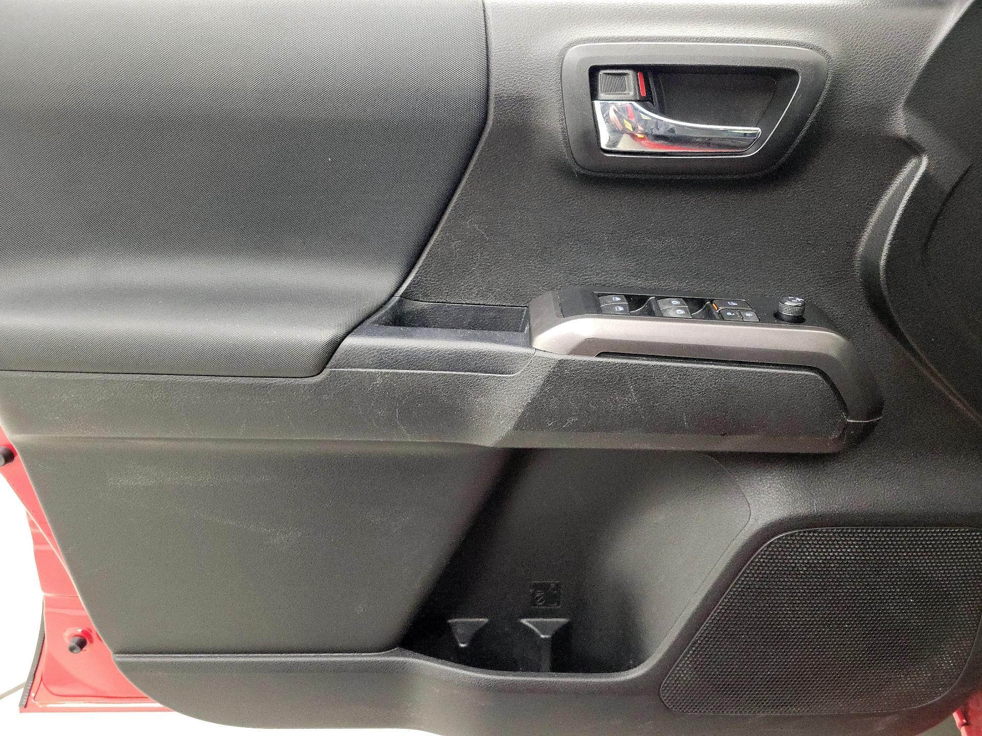 Thumbnail: 2023 Toyota Tacoma - 12