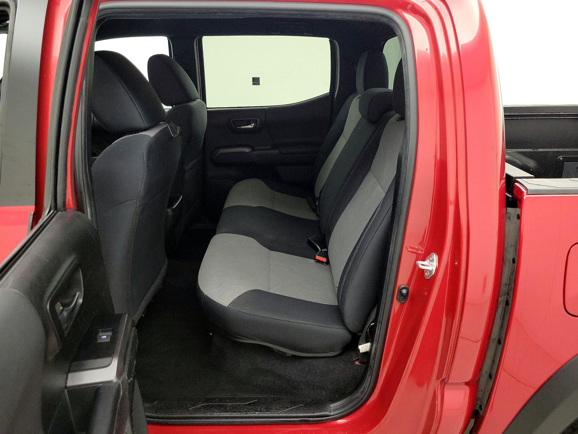 Thumbnail: 2023 Toyota Tacoma - 19