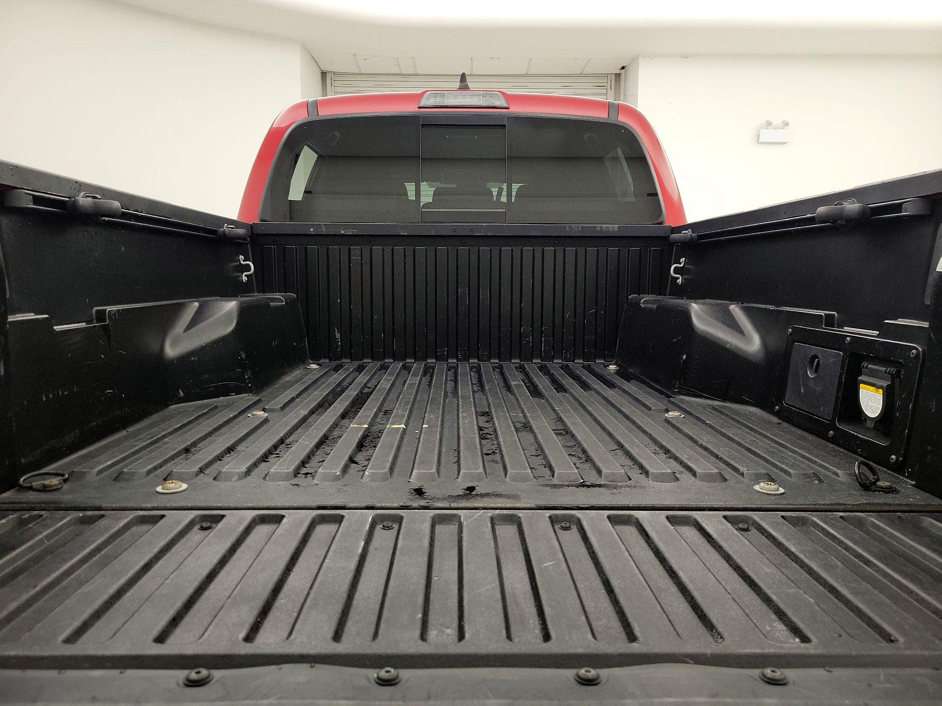 Thumbnail: 2023 Toyota Tacoma - 20