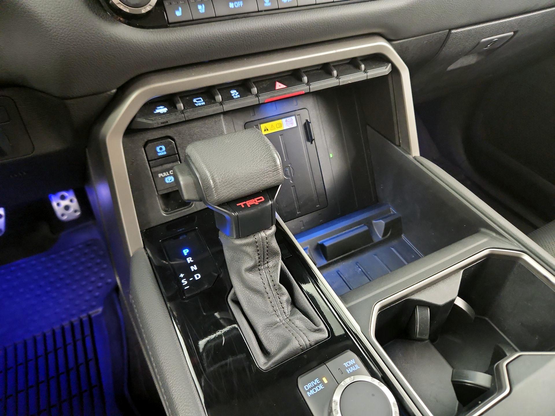 Thumbnail: 2022 Toyota Tundra - 15