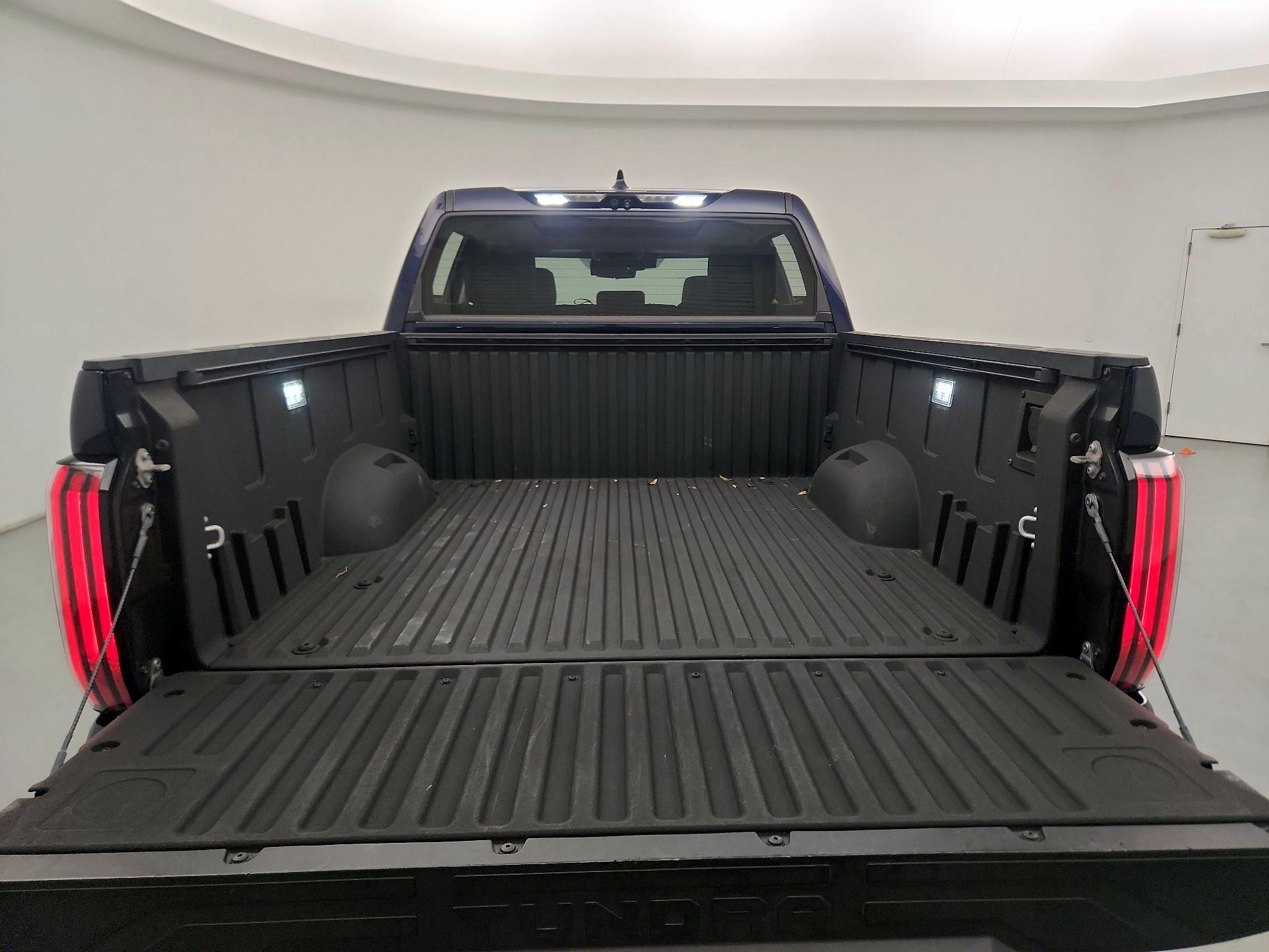 Thumbnail: 2022 Toyota Tundra - 19