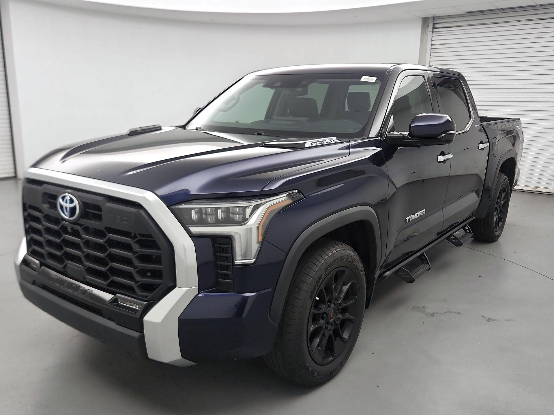Thumbnail: 2022 Toyota Tundra - 3