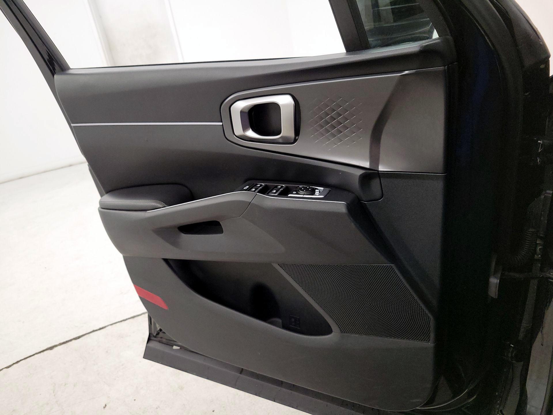 Thumbnail: 2024 Kia Sorento - 12