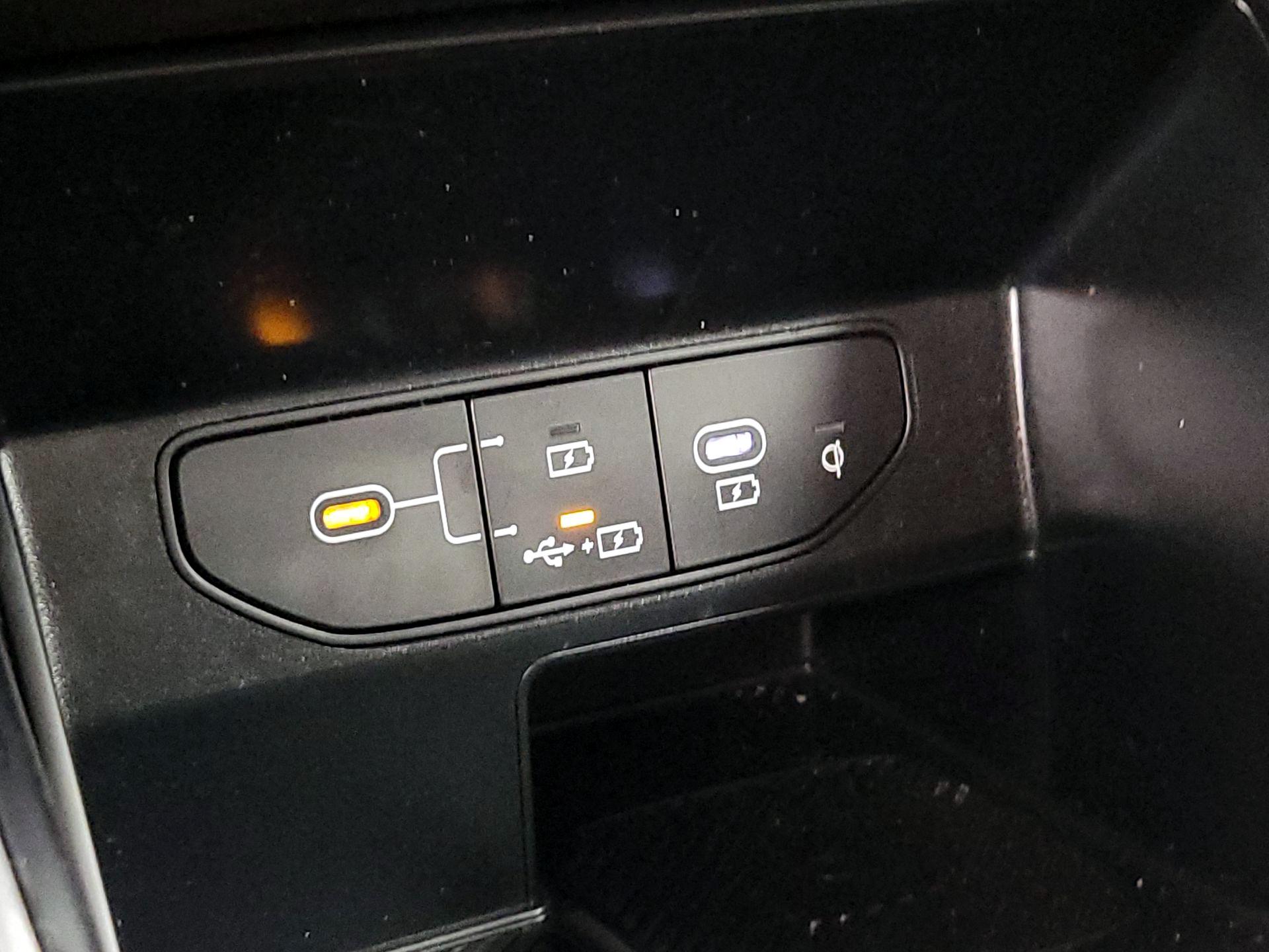 Thumbnail: 2024 Kia Sorento - 18