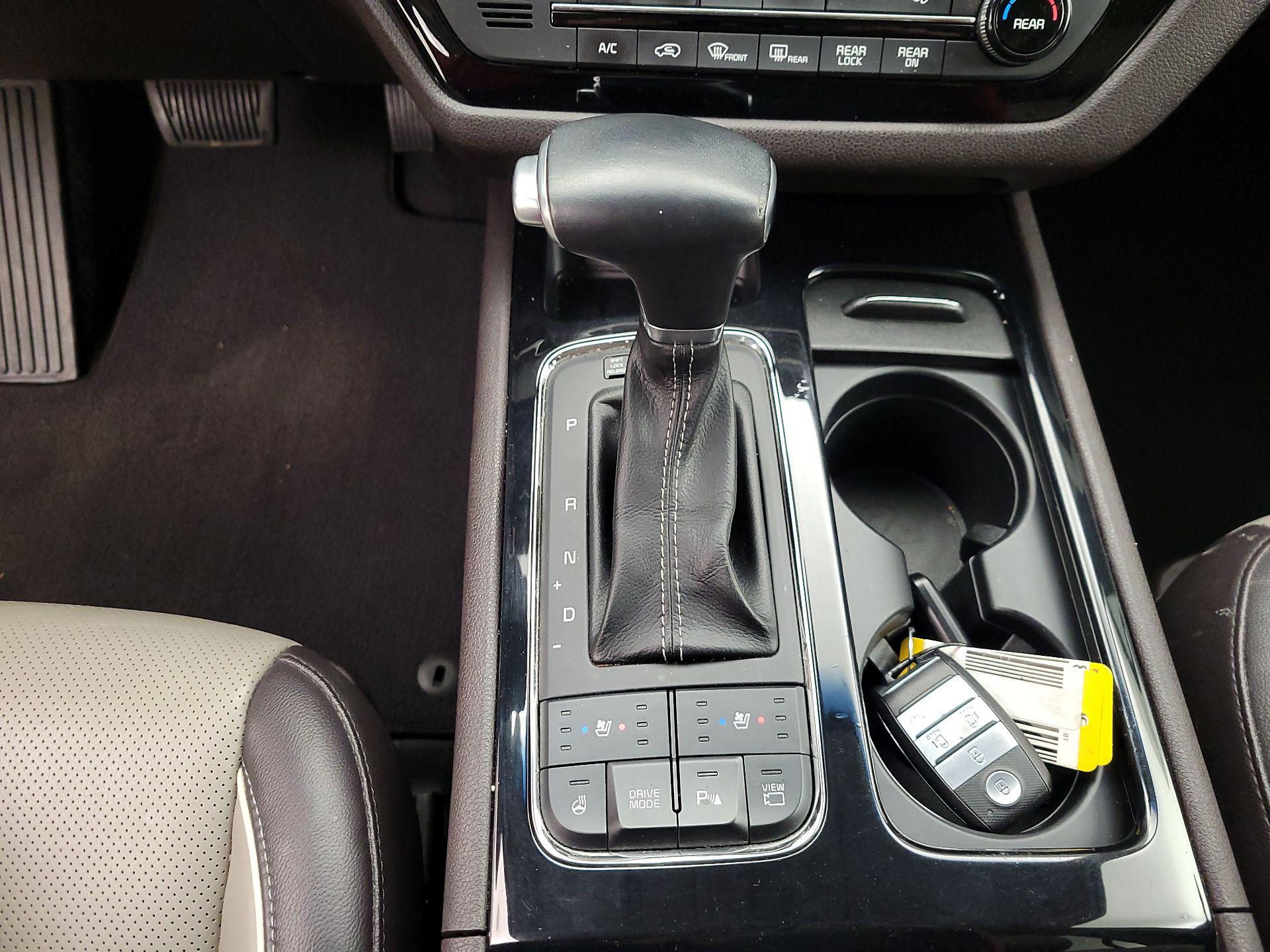 Thumbnail: 2018 Kia Sedona - 18