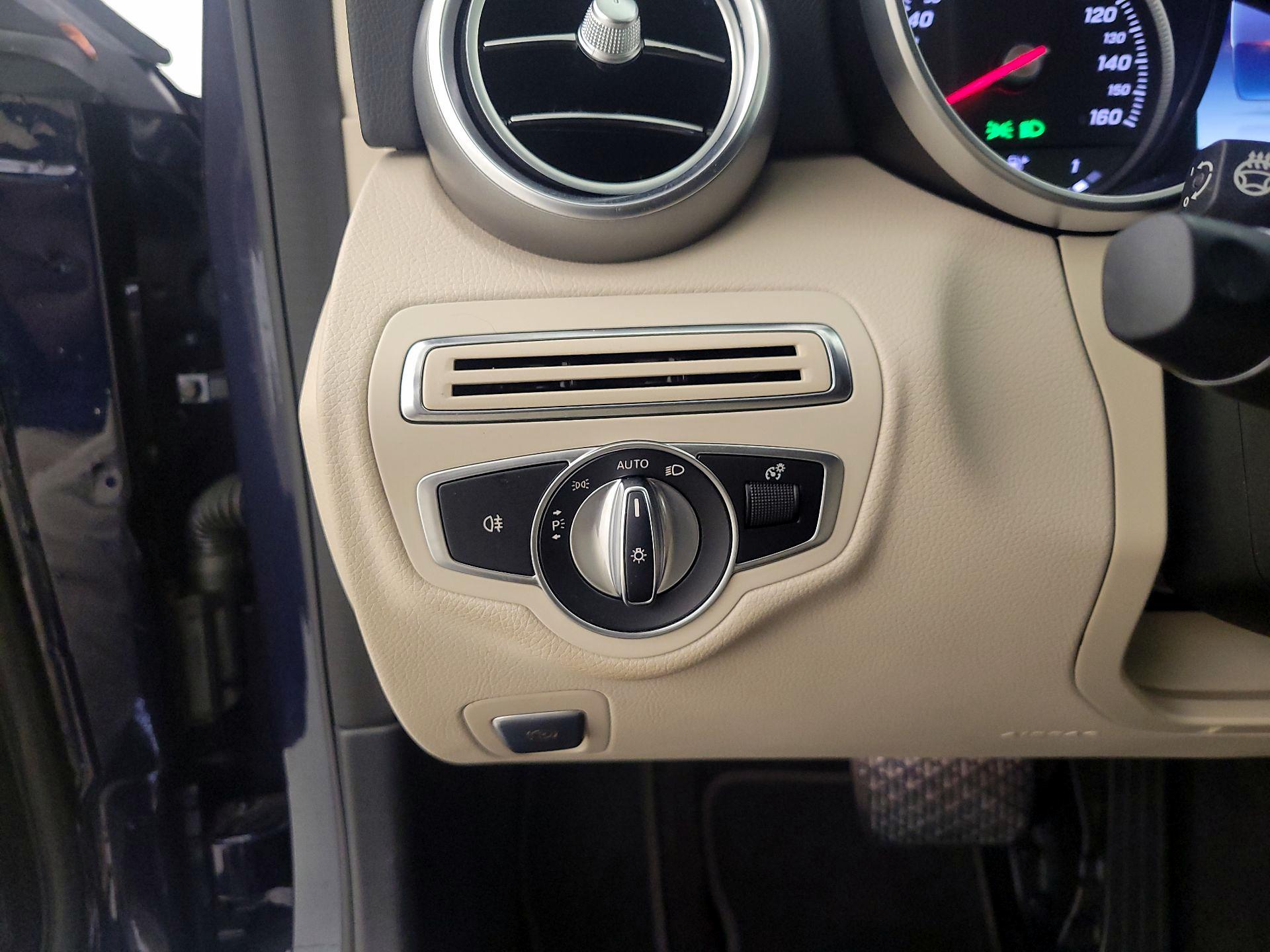 Thumbnail: 2017 Mercedes-Benz C-Class - 13