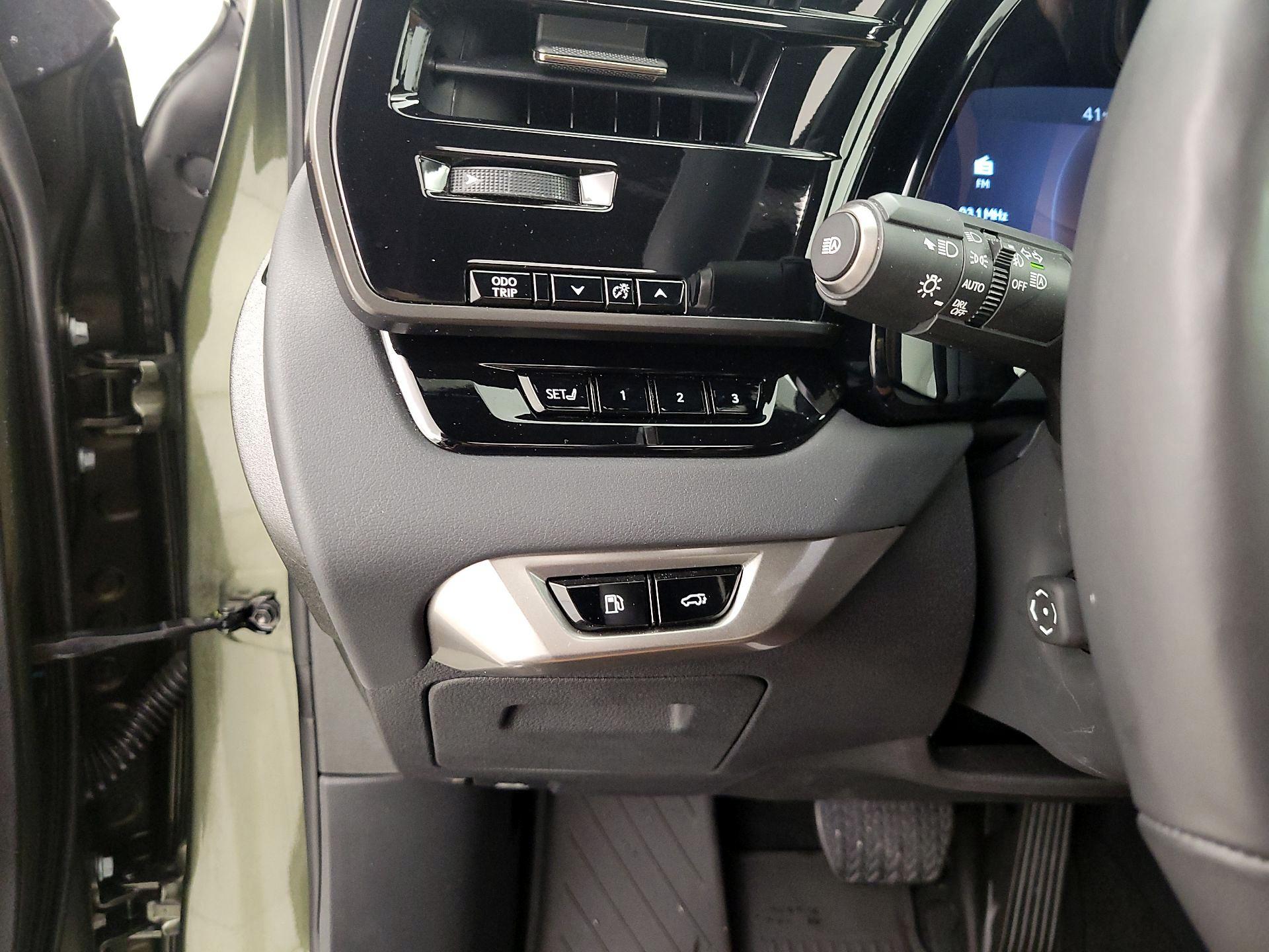 Thumbnail: 2025 Lexus RX - 13