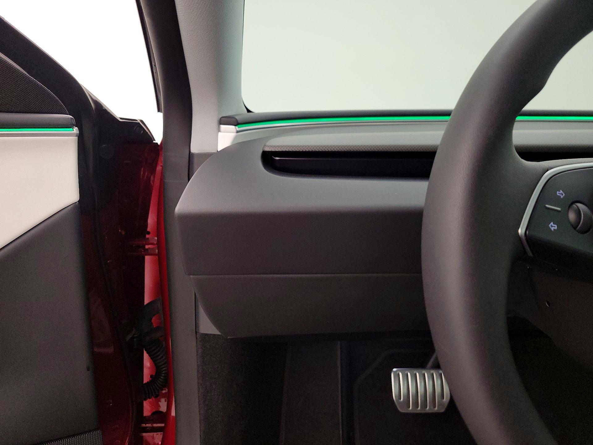 Thumbnail: 2025 Tesla Model 3 - 13