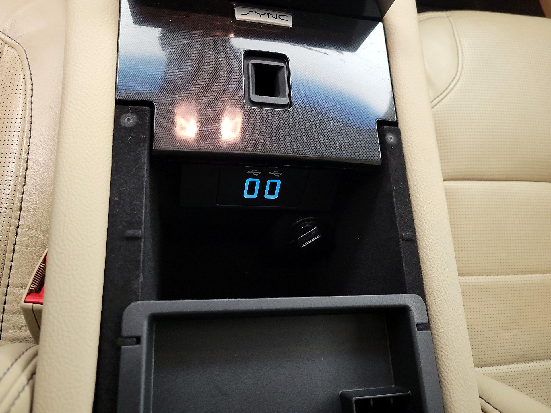 Thumbnail: 2018 Ford Taurus - 19