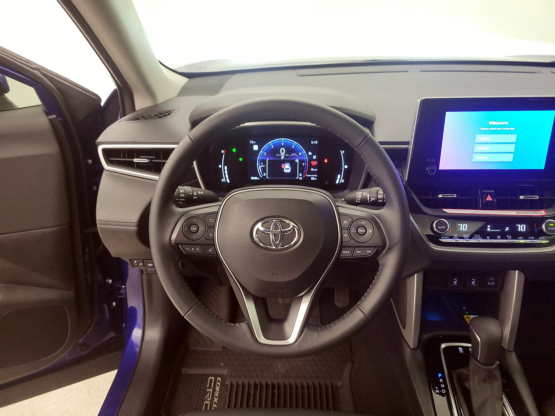 Thumbnail: 2023 Toyota Corolla Cross - 10