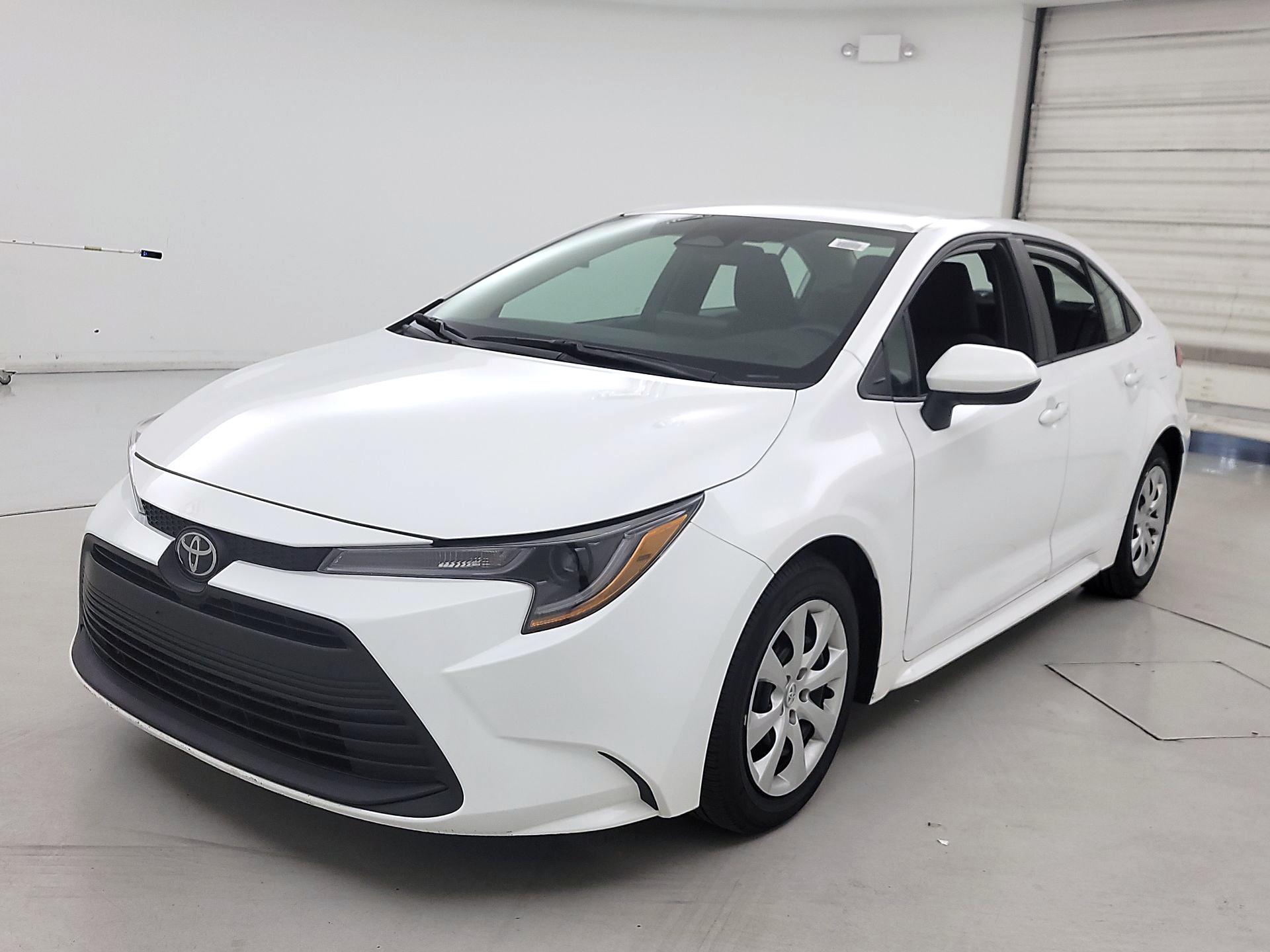Thumbnail: 2024 Toyota Corolla - 3