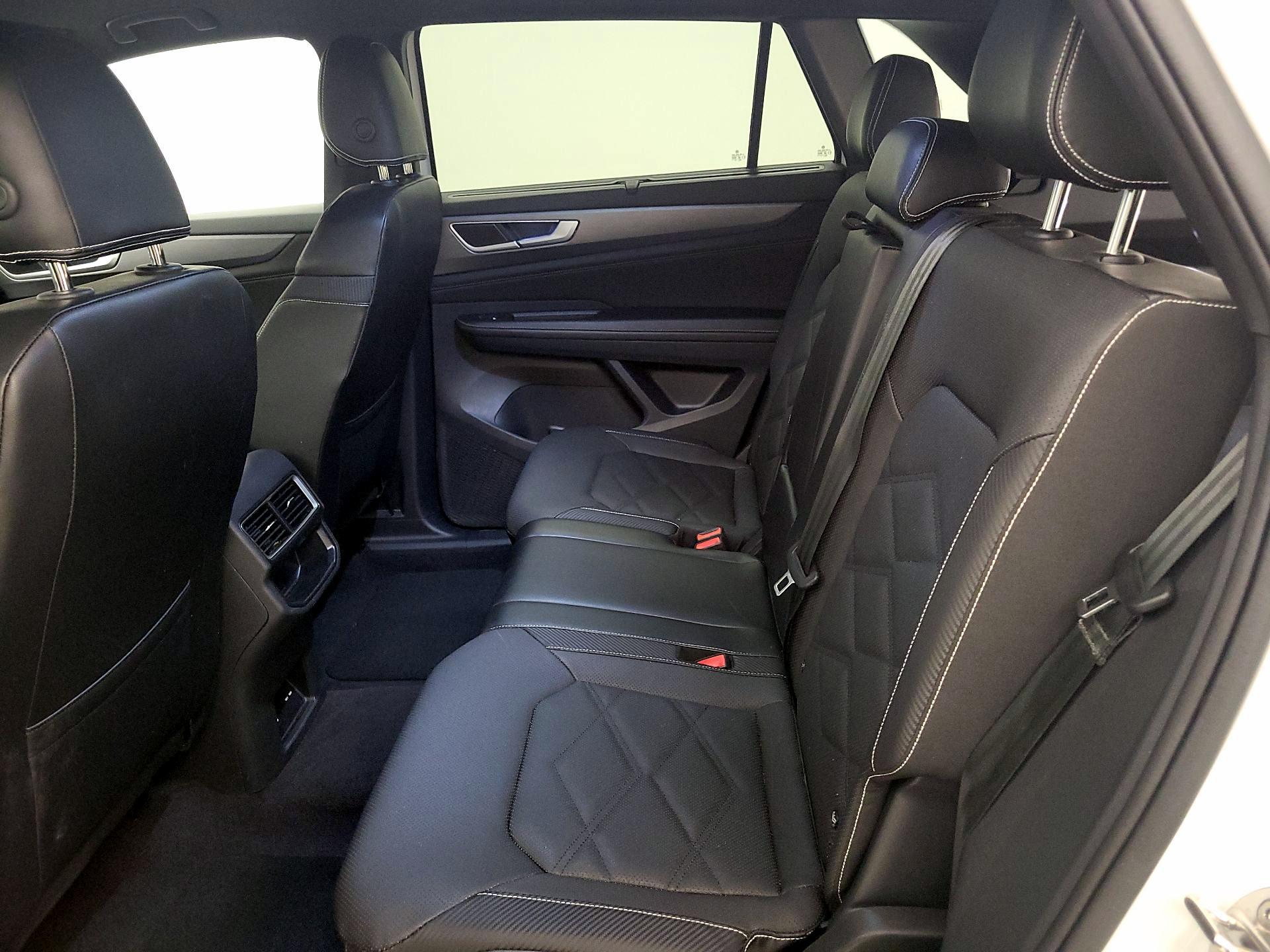 Thumbnail: 2024 Volkswagen Atlas - 19