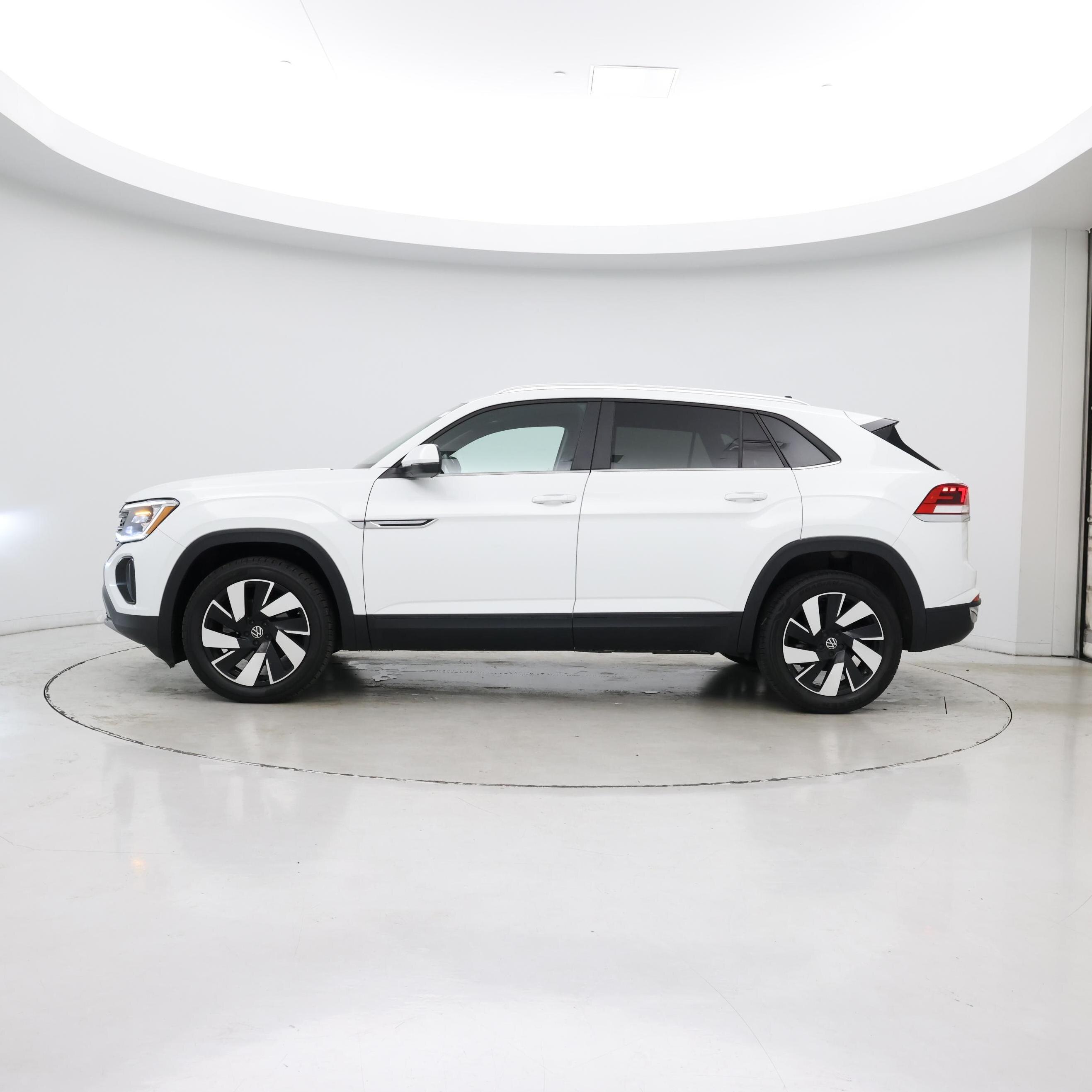 Thumbnail: 2024 Volkswagen Atlas - 3