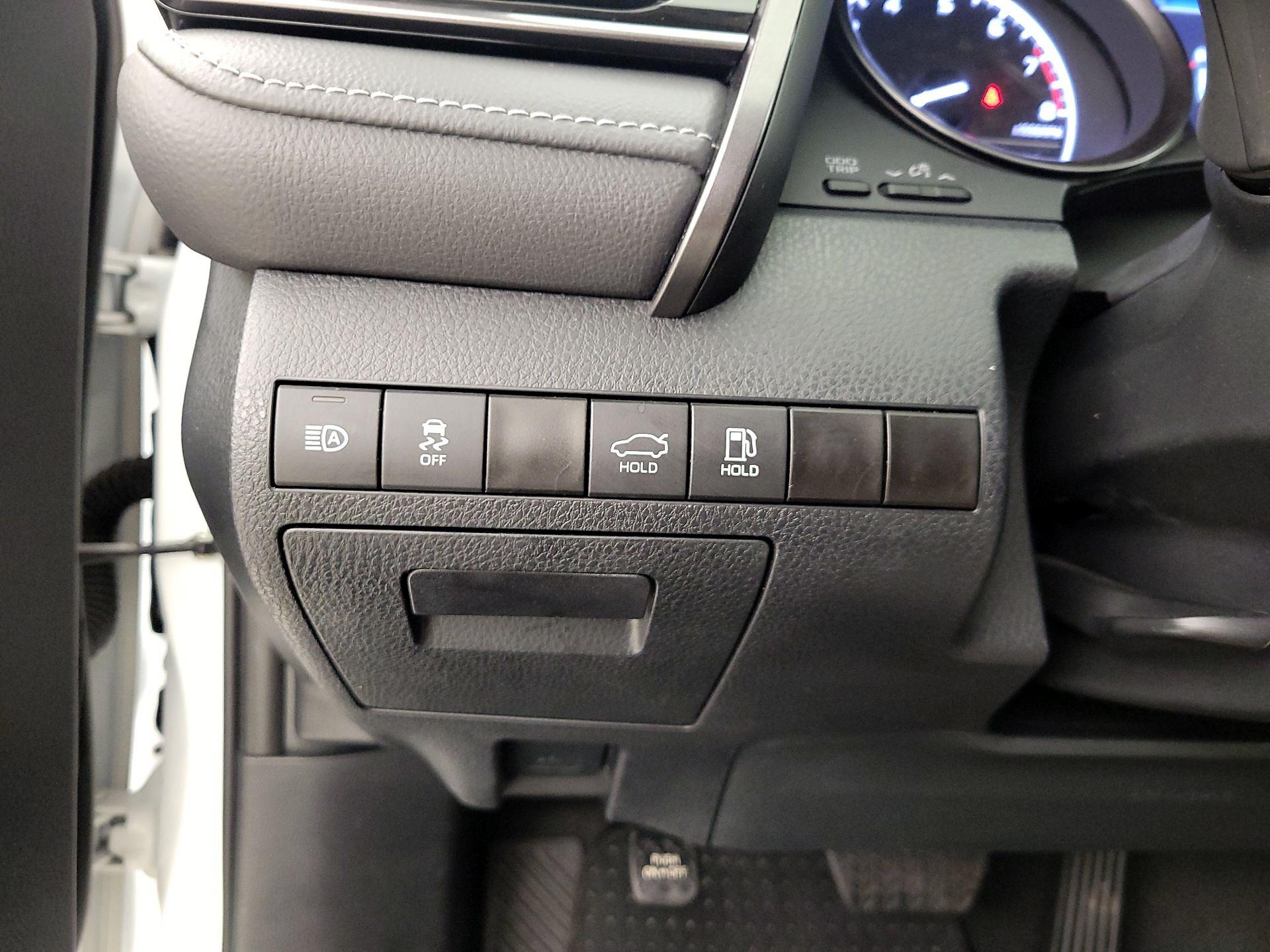 Thumbnail: 2024 Toyota Camry - 13