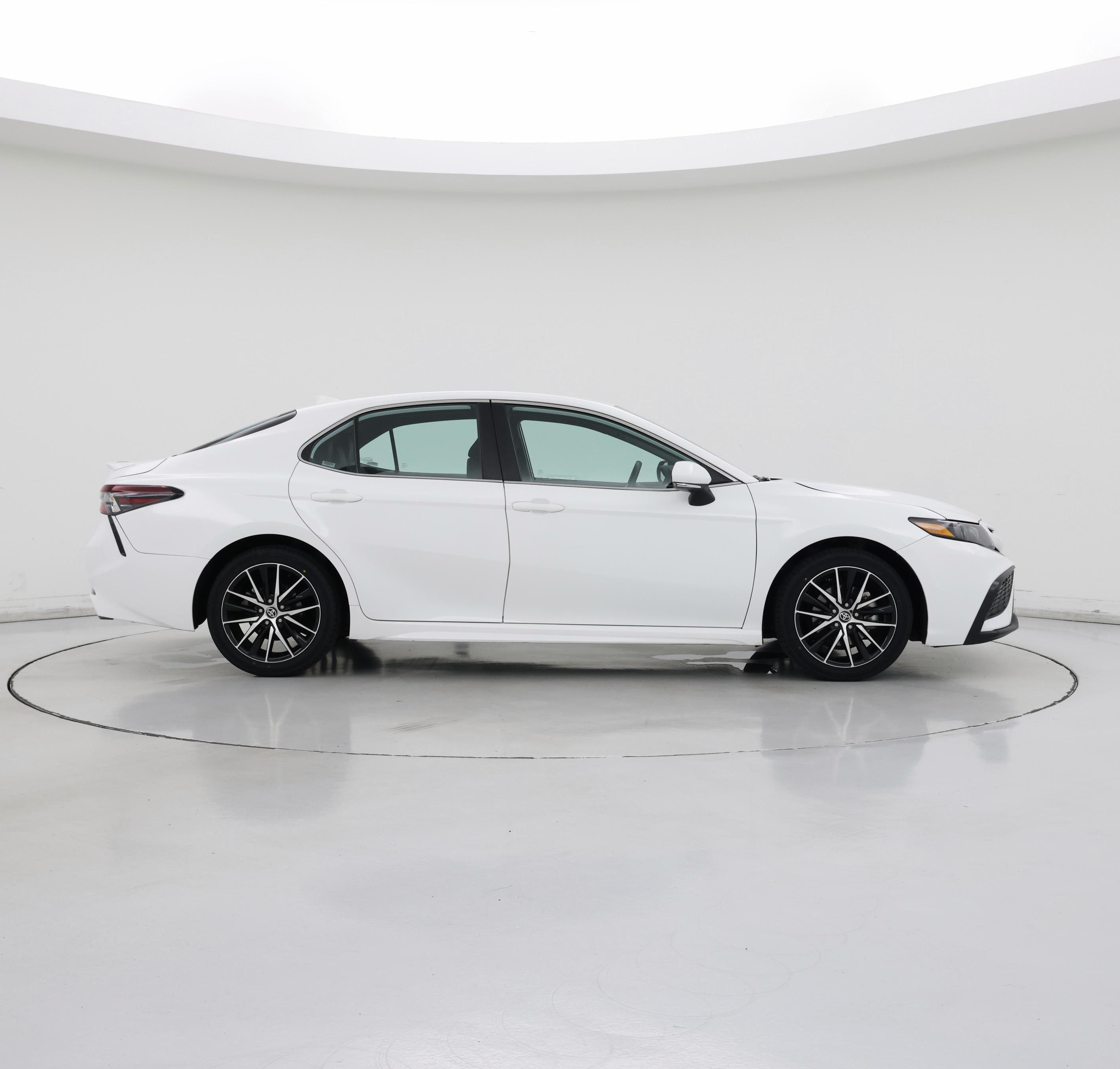 Thumbnail: 2024 Toyota Camry - 7