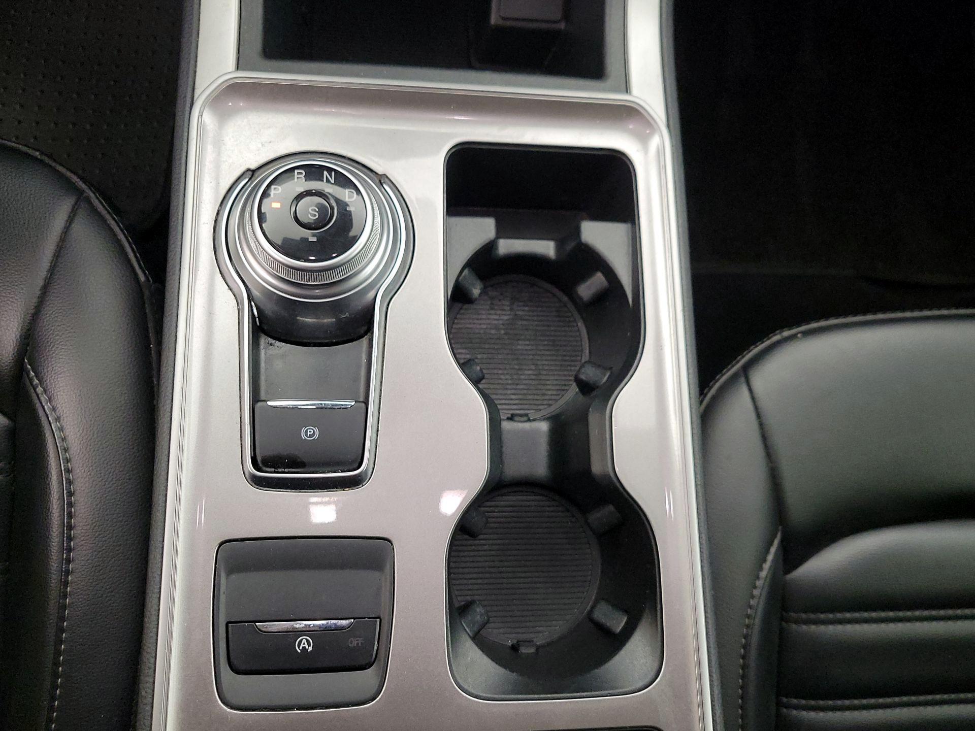 Thumbnail: 2024 Ford Edge - 17