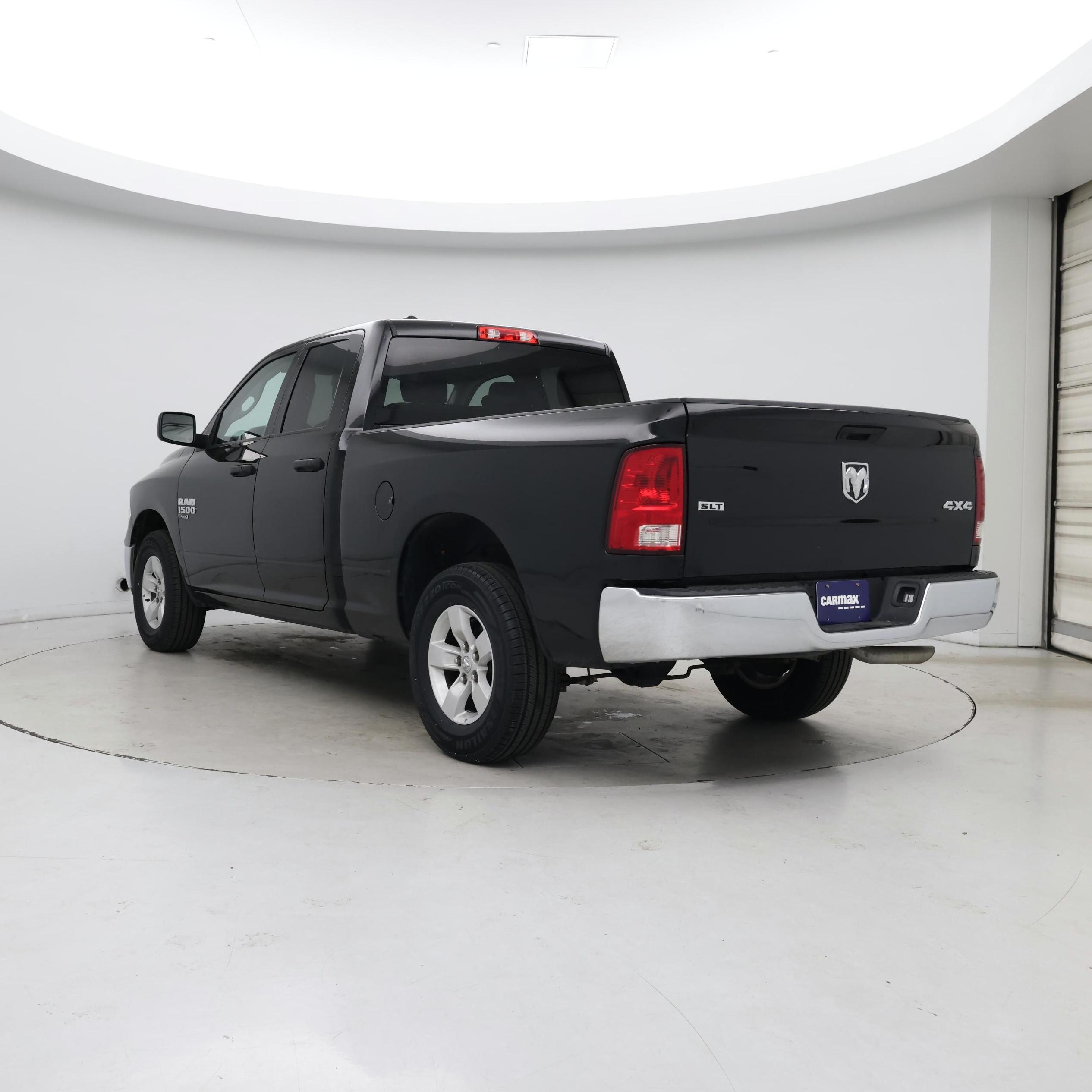 Thumbnail: 2024 RAM 1500 Classic - 2