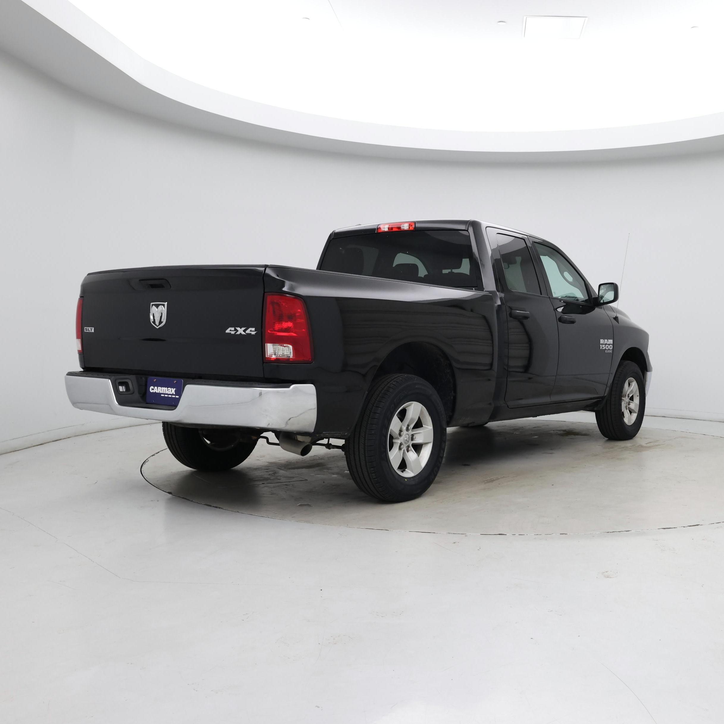 Thumbnail: 2024 RAM 1500 Classic - 8