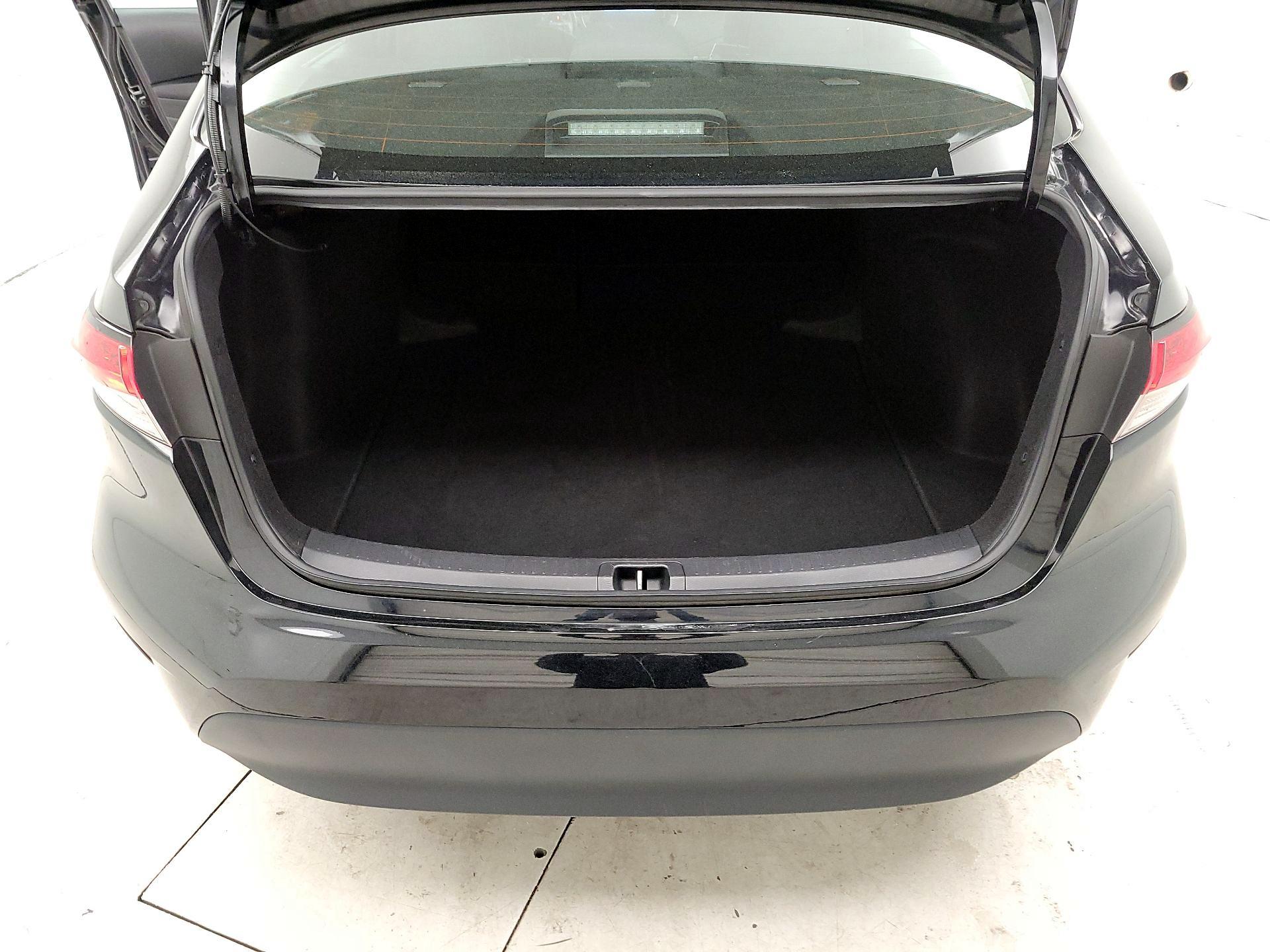 Thumbnail: 2024 Toyota Corolla - 18