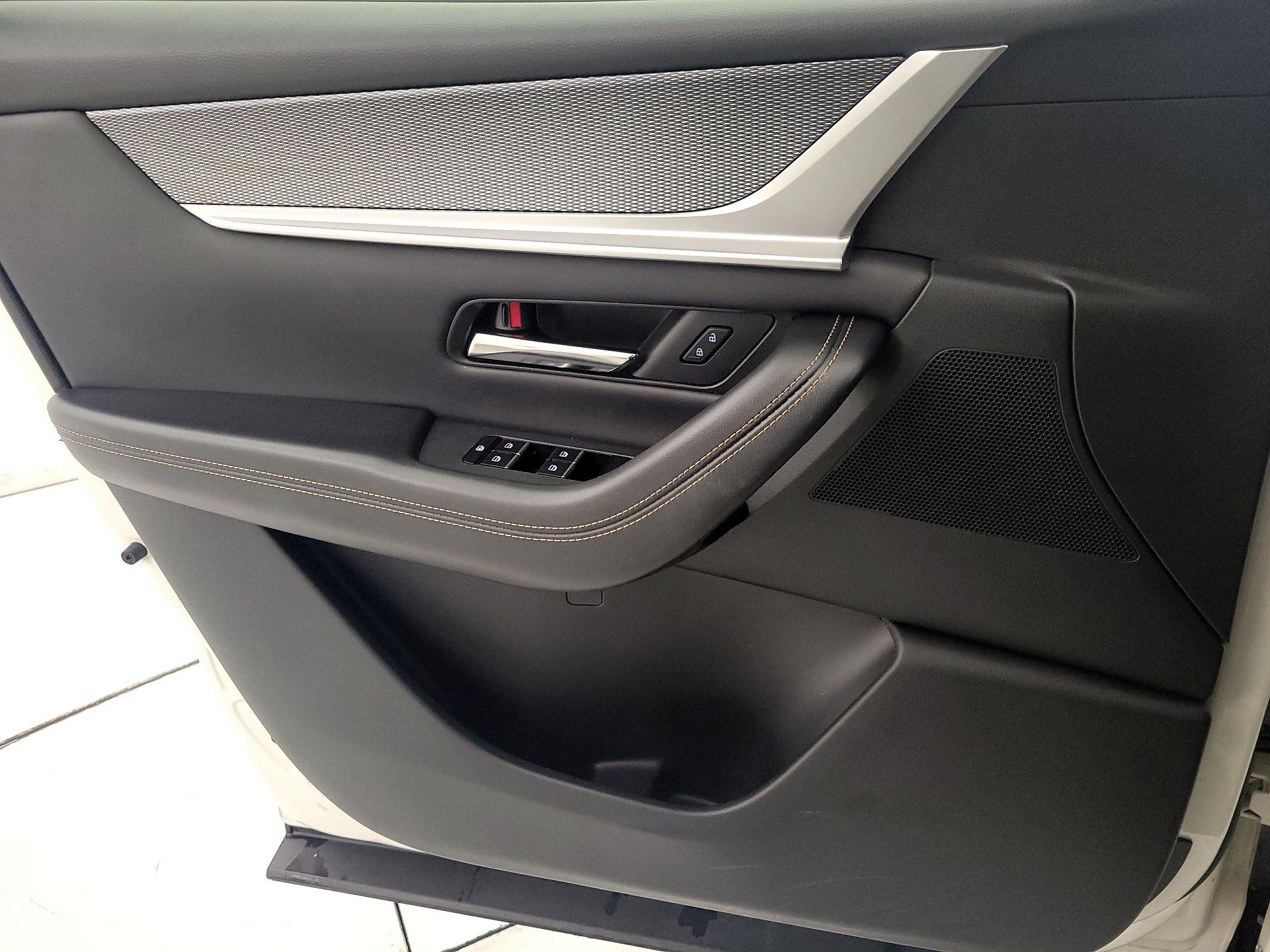 Thumbnail: 2024 Mazda CX-90 - 12