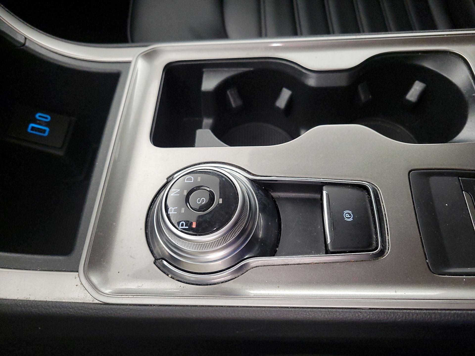 Thumbnail: 2024 Ford Edge - 17