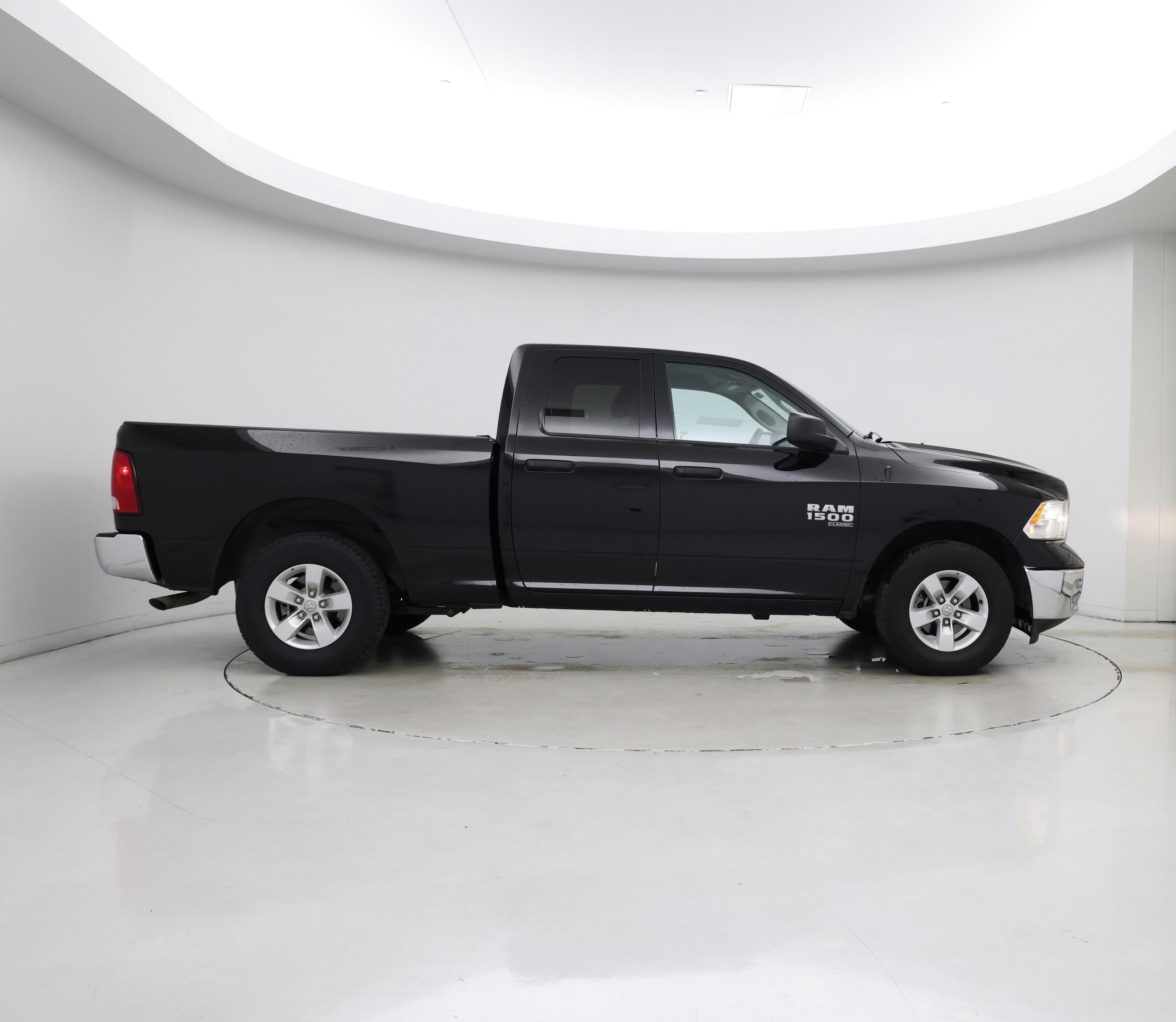 Thumbnail: 2024 RAM 1500 Classic - 7