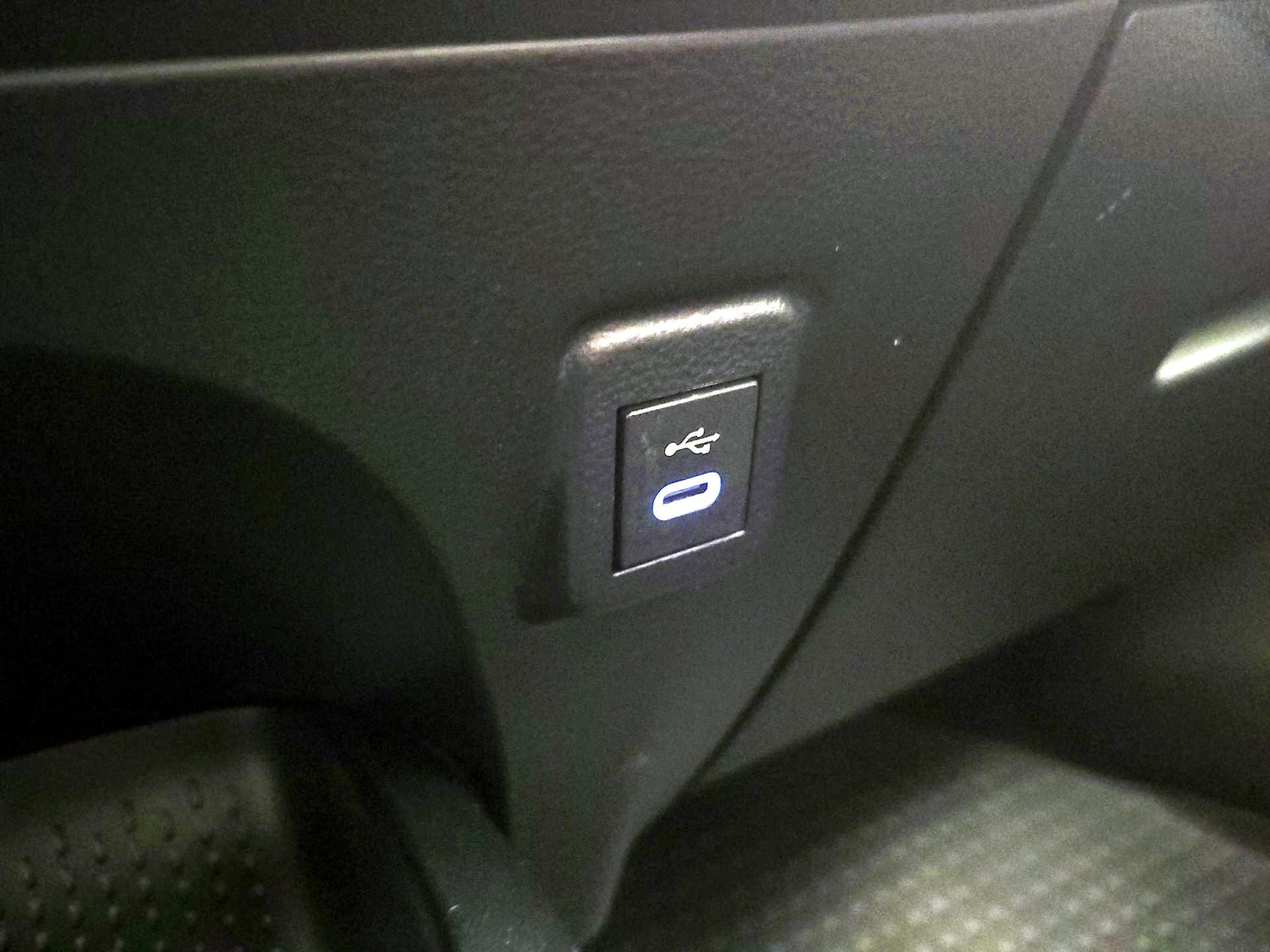 Thumbnail: 2024 Toyota Corolla - 18