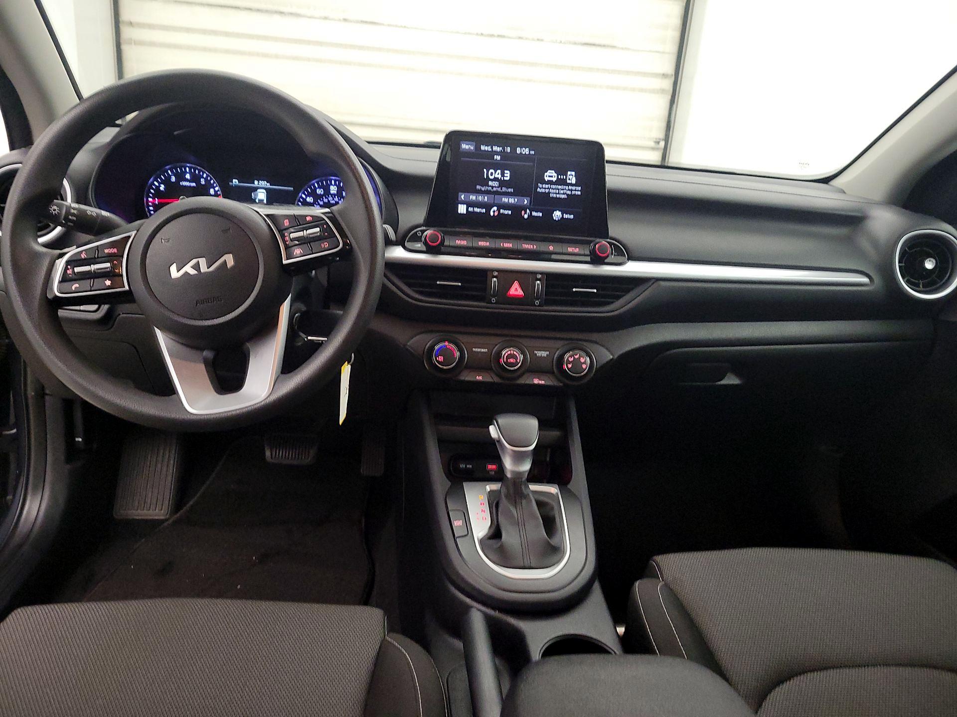 Thumbnail: 2024 Kia Forte - 9