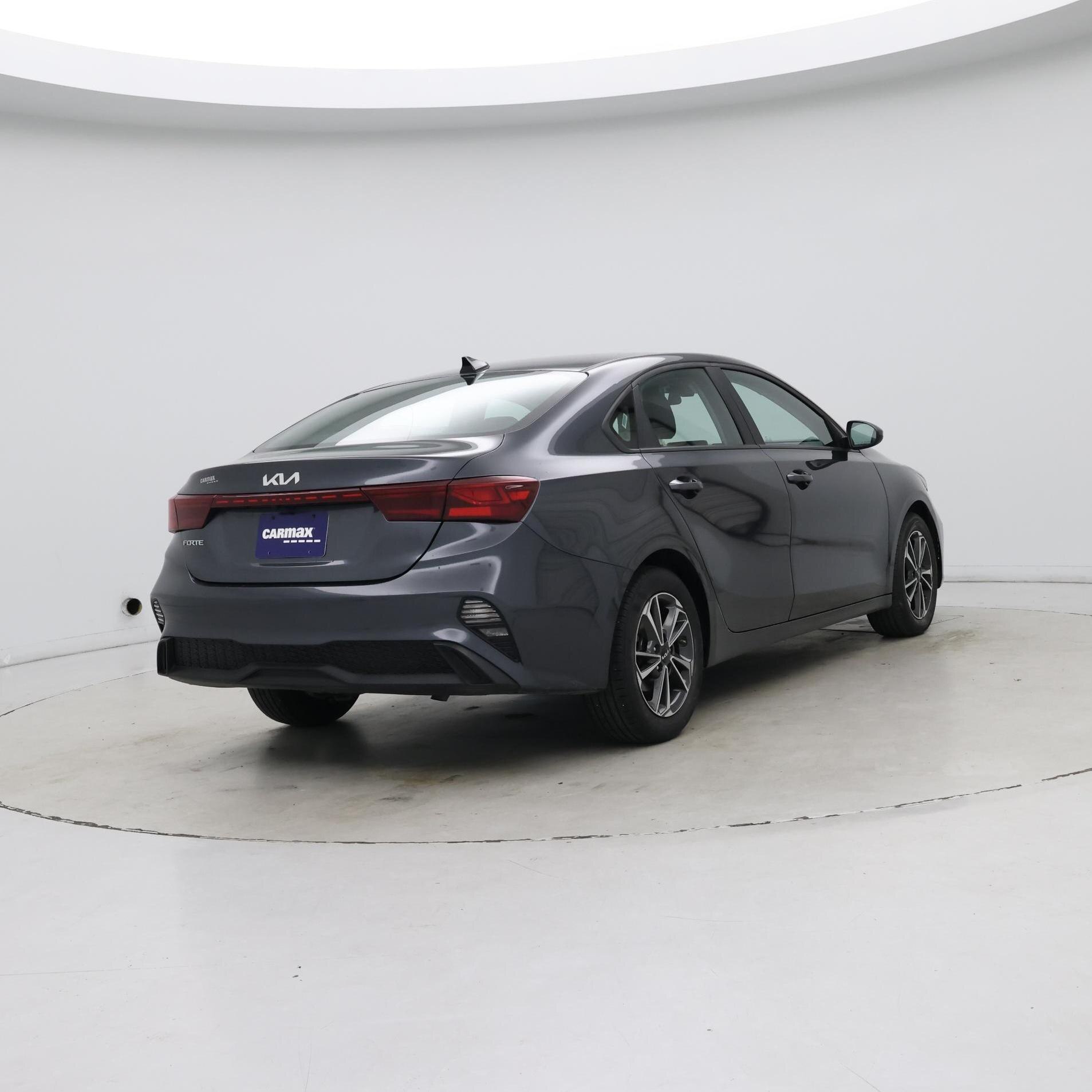 Thumbnail: 2024 Kia Forte - 8