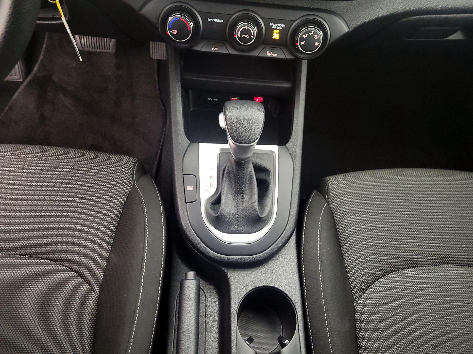 Thumbnail: 2024 Kia Forte - 17