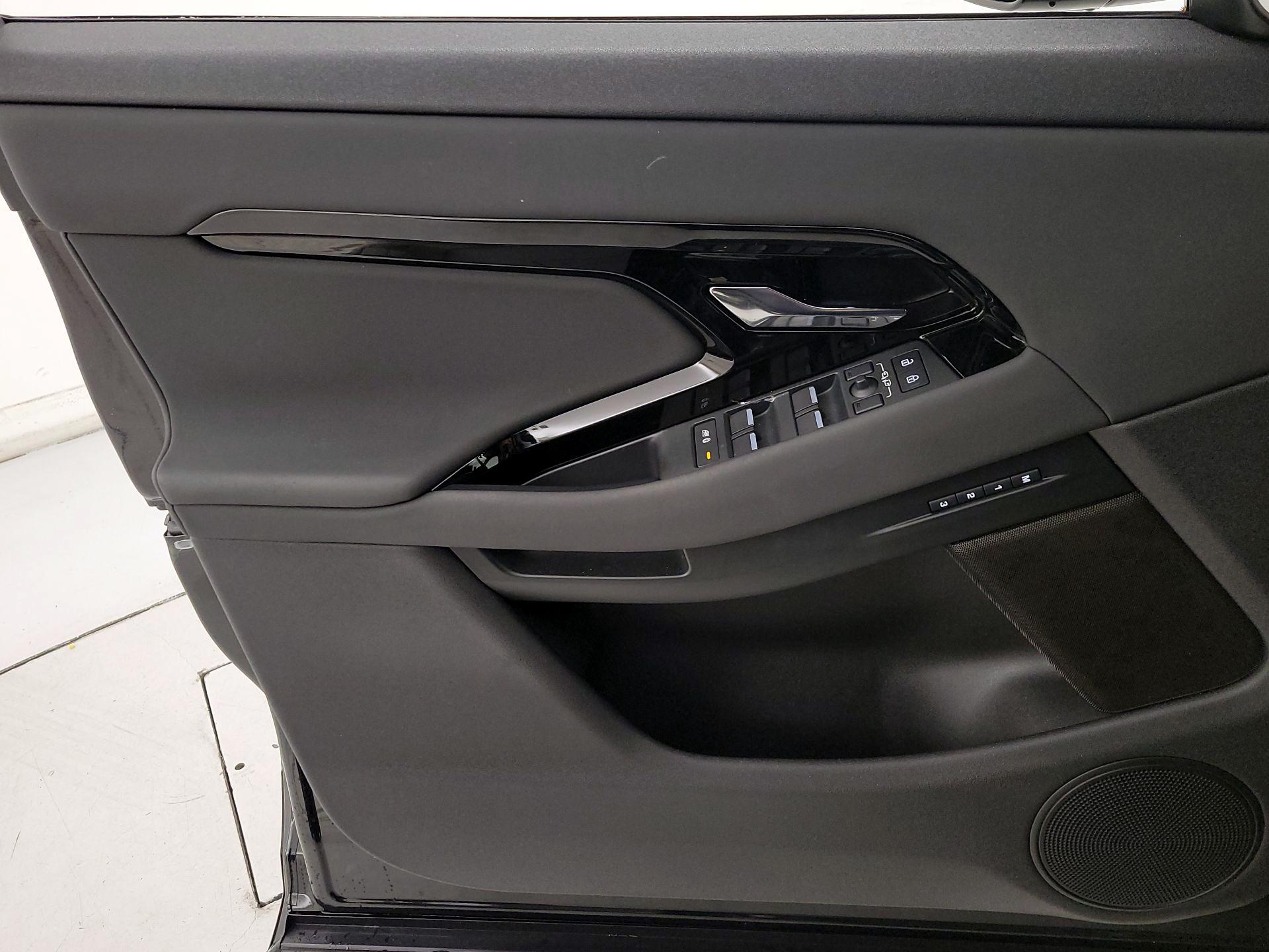 Thumbnail: 2024 Land Rover Range Rover Evoque - 12