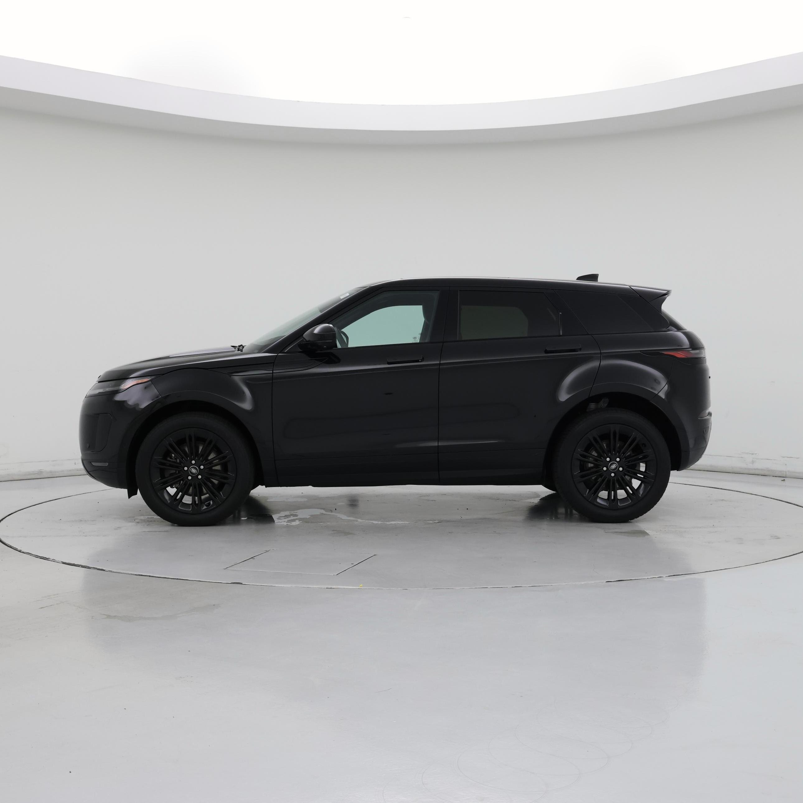 Thumbnail: 2024 Land Rover Range Rover Evoque - 3