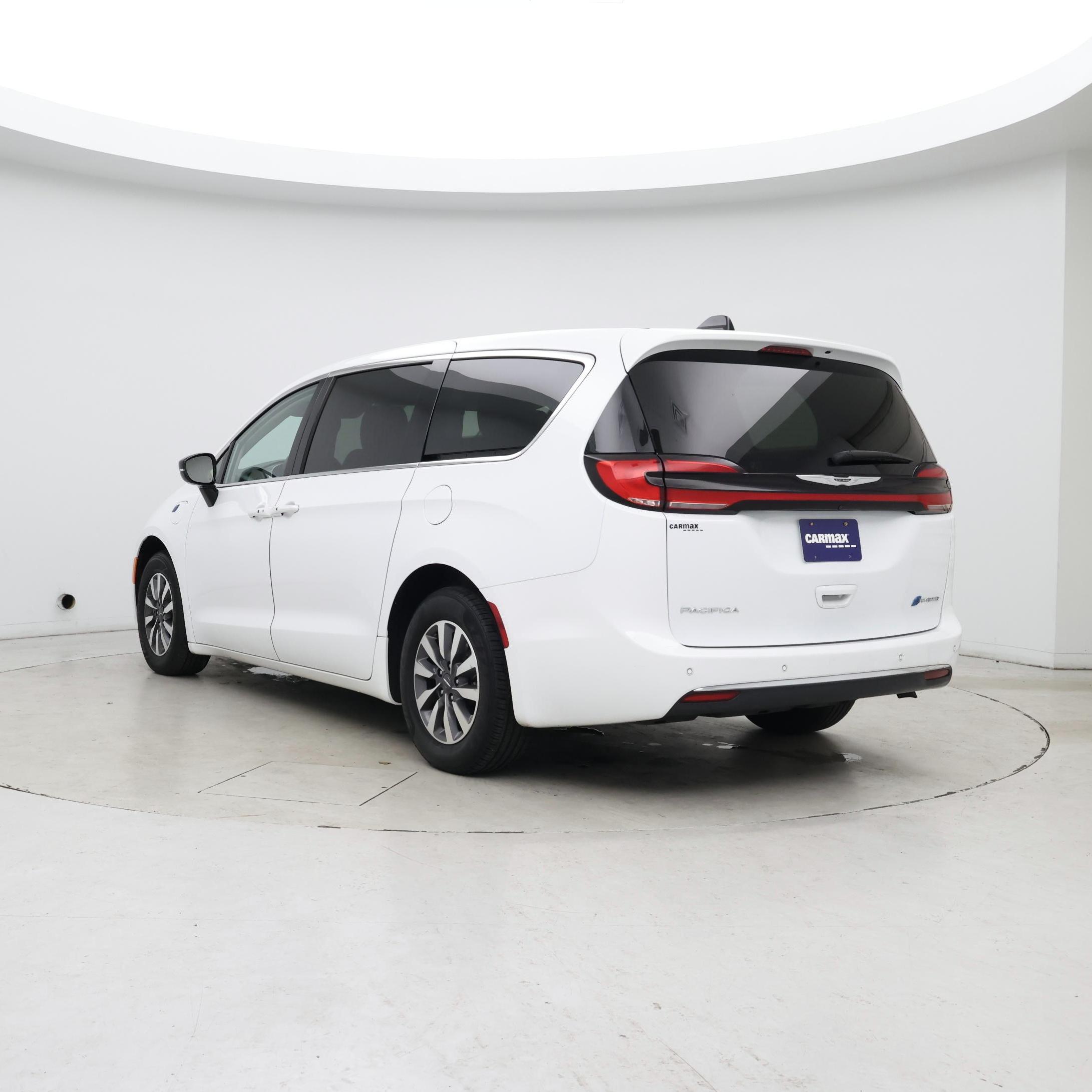 Thumbnail: 2024 Chrysler Pacifica - 2