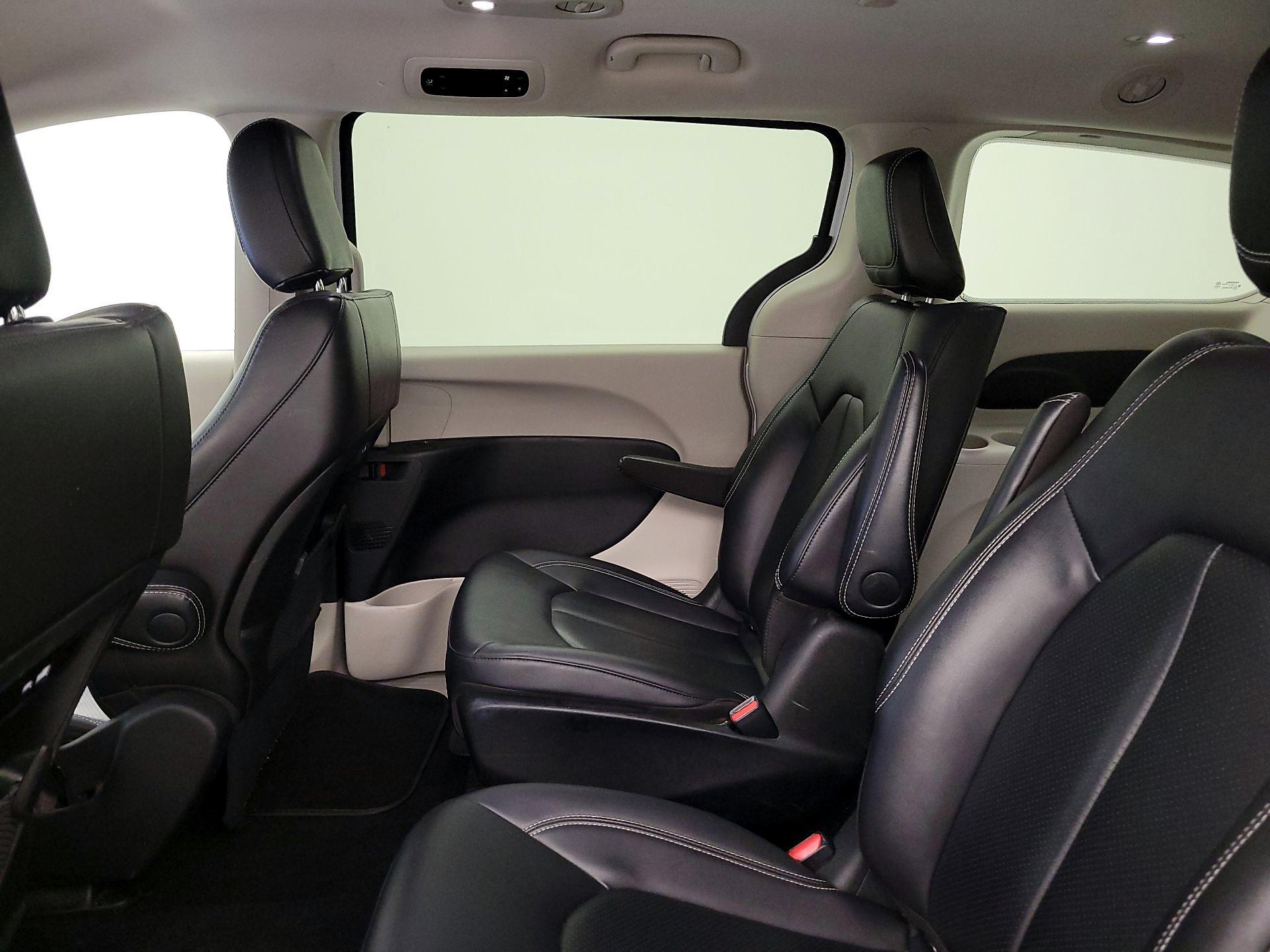 Thumbnail: 2024 Chrysler Pacifica - 19