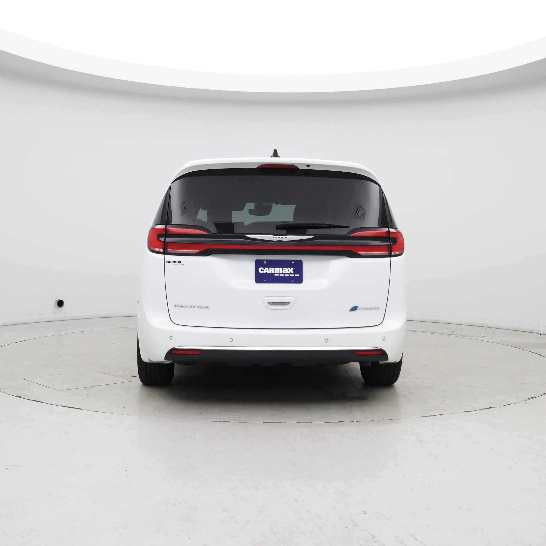 Thumbnail: 2024 Chrysler Pacifica - 6